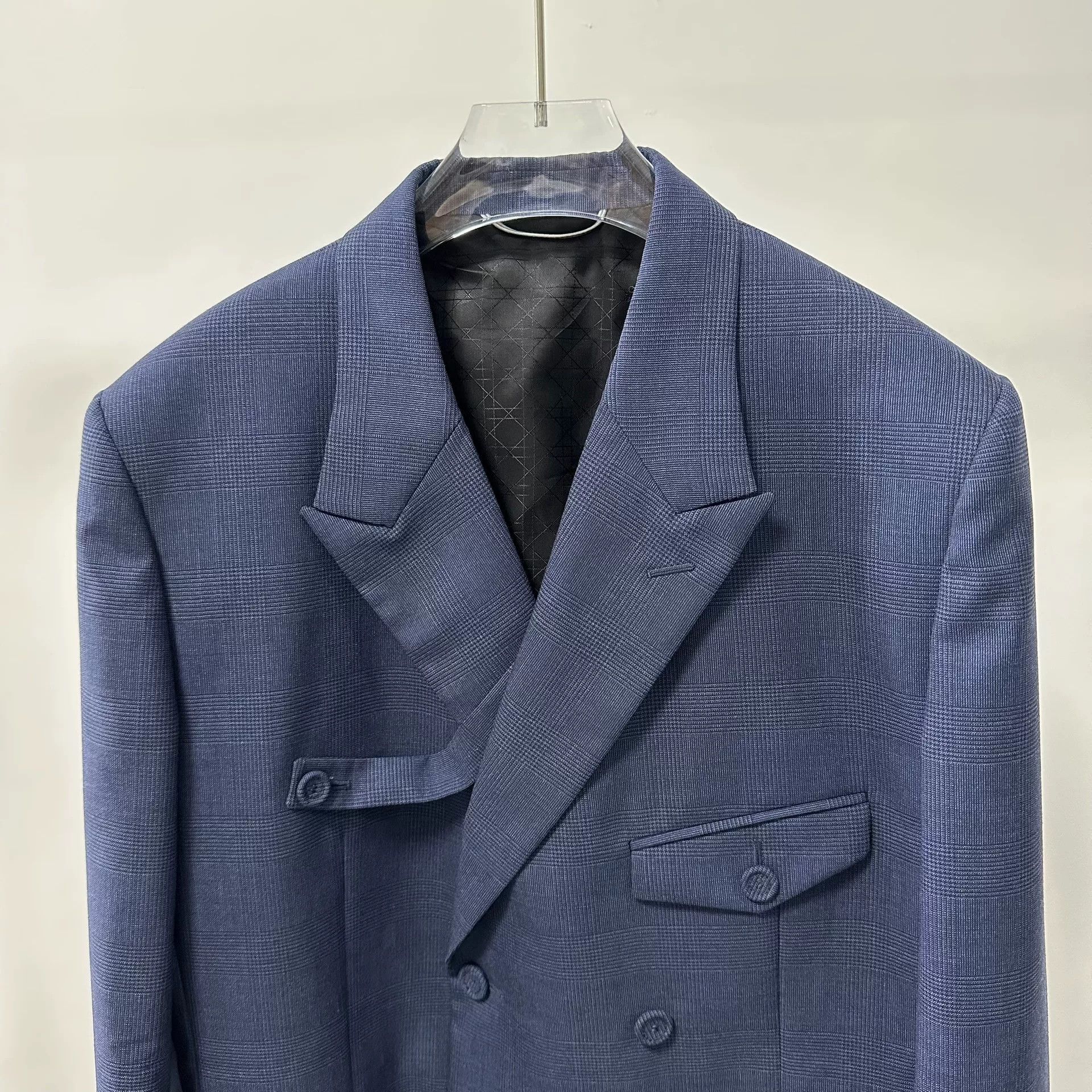 Dior Dior Navy Plaid Double-Breasted Peak Lapel Suit Size US M / EU 48-50 / 2 - 2 Thumbnail