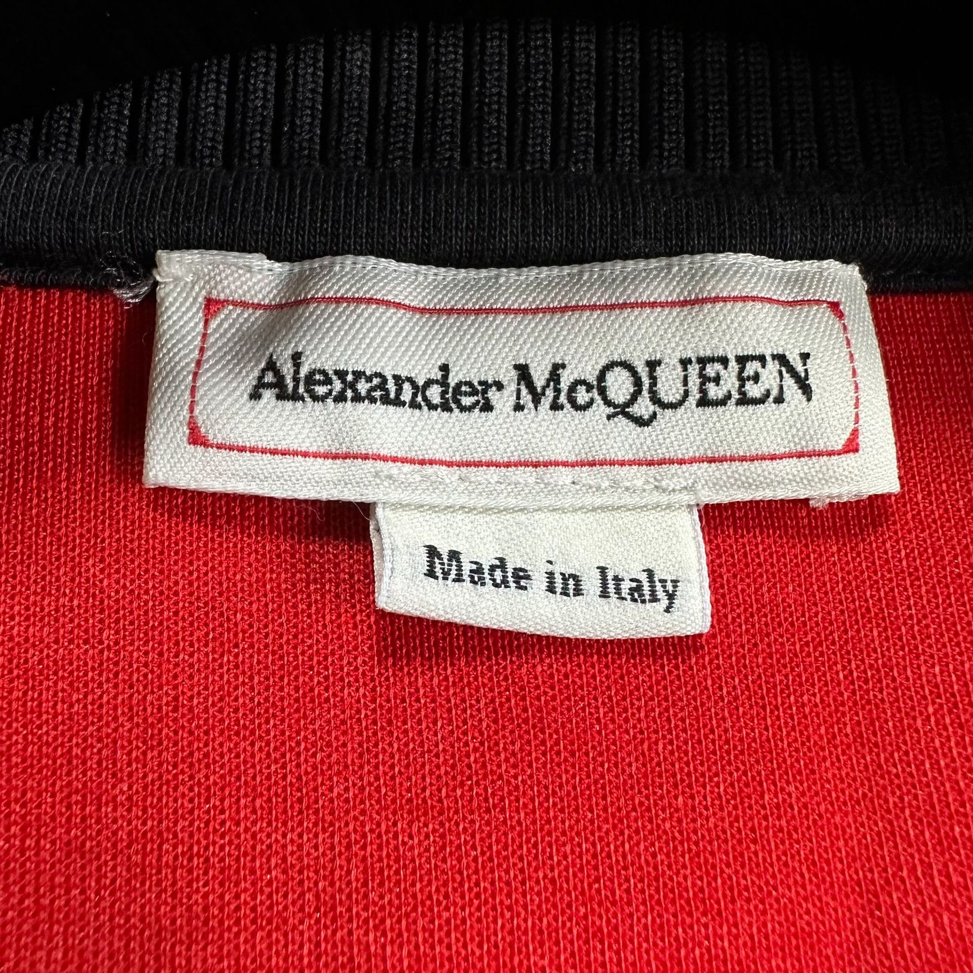 Alexander McQueen Alexander McQueen Red Skull Letter Baseball Jacket Size US XL / EU 56 / 4 - 3 Thumbnail