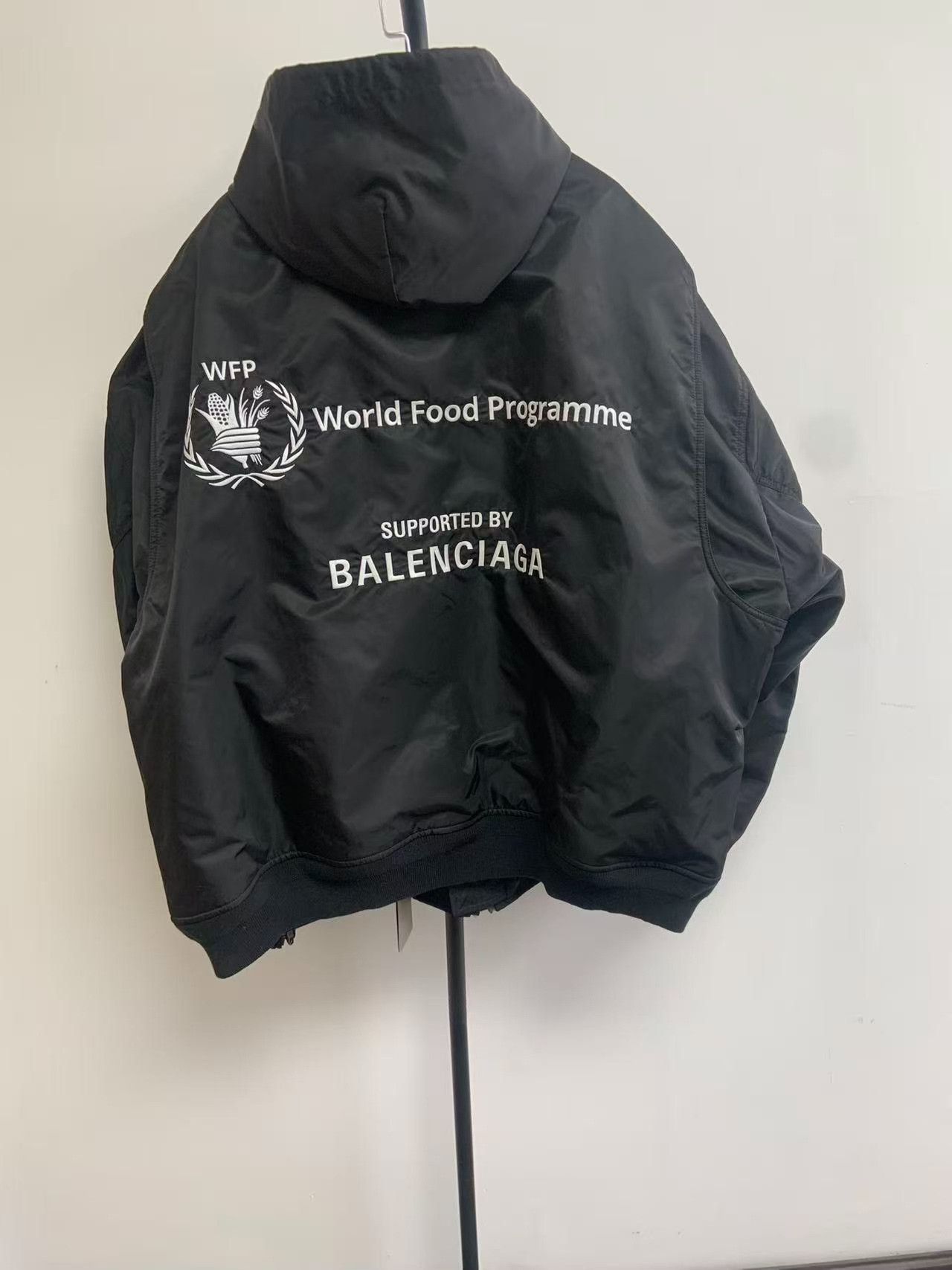 Balenciaga Balenciaga Logo Print Hooded Zip Jacket Size US M / EU 48-50 / 2 - 2 Thumbnail