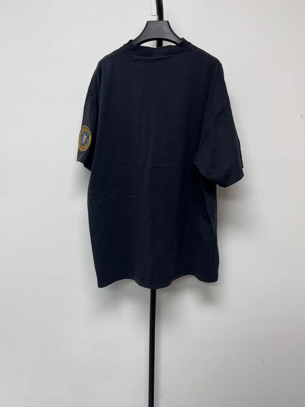 Balenciaga Balenciaga Faded Fleece Short-Sleeve T-Shirt Size US M / EU 48-50 / 2 - 2 Thumbnail