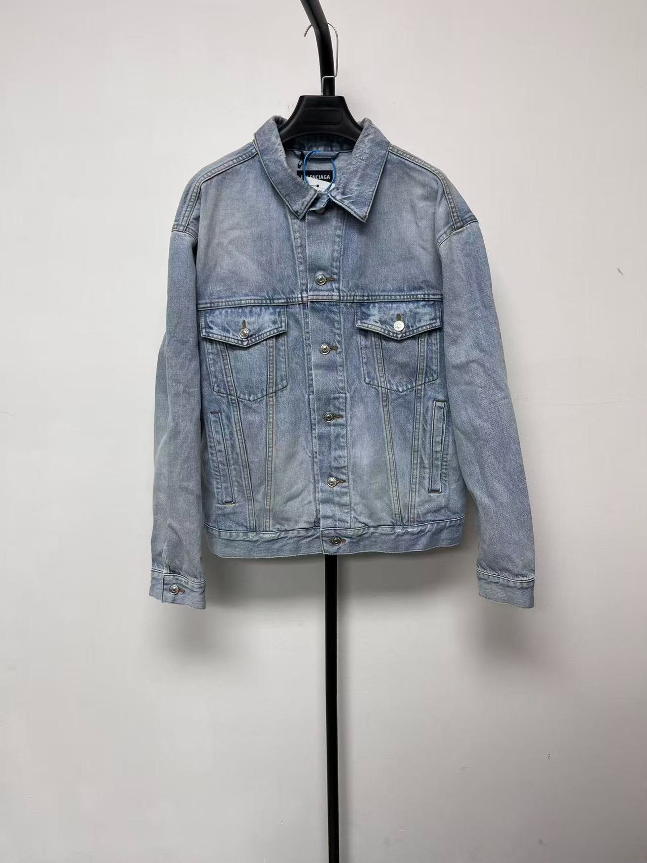 Balenciaga Balenciaga Back Logo Denim Jacket Size US M / EU 48-50 / 2 - 2 Thumbnail