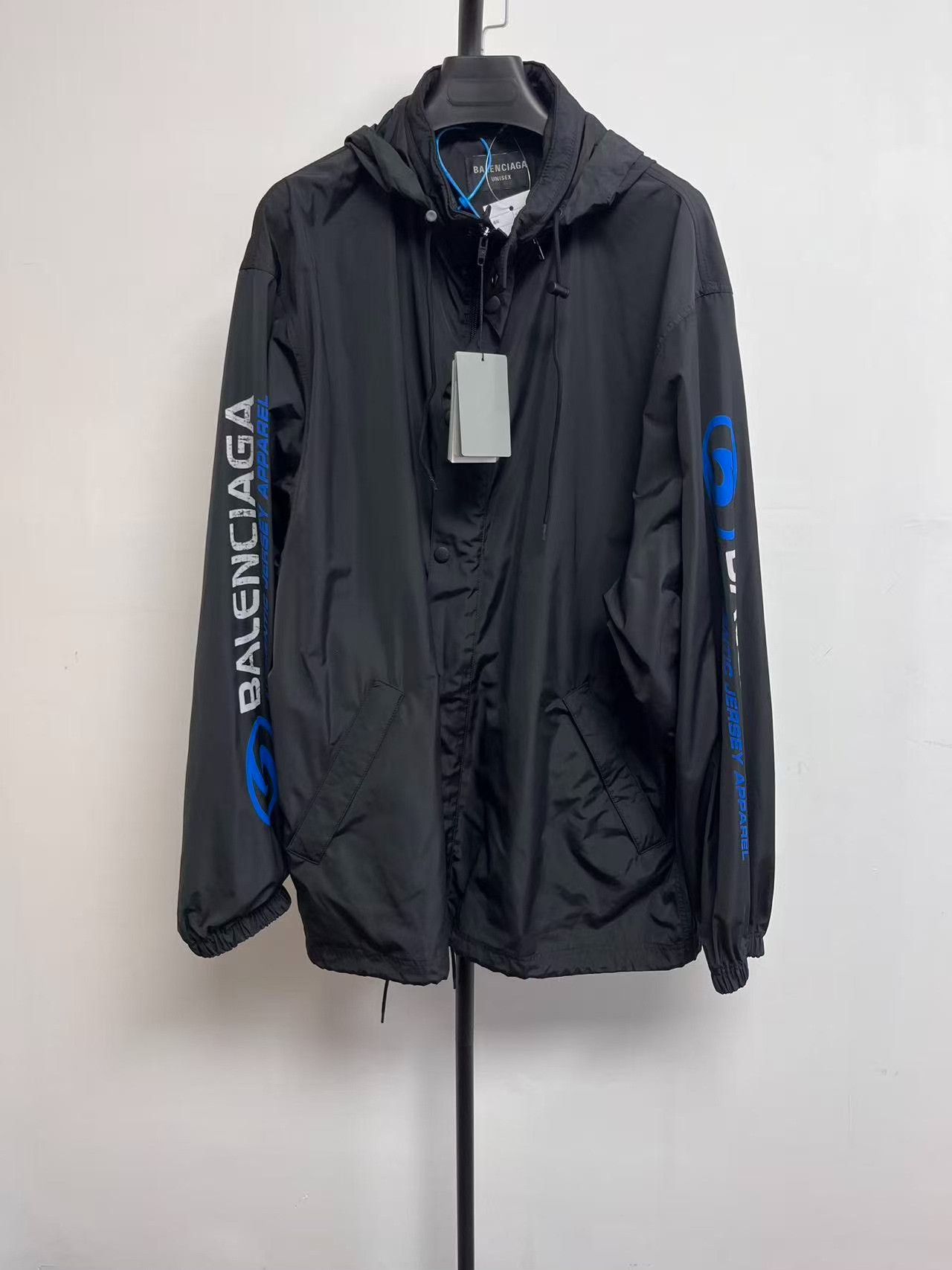 Balenciaga Balenciaga Men's Logo Print Crewneck Jacket Size US XXS / EU 40 - 2 Thumbnail
