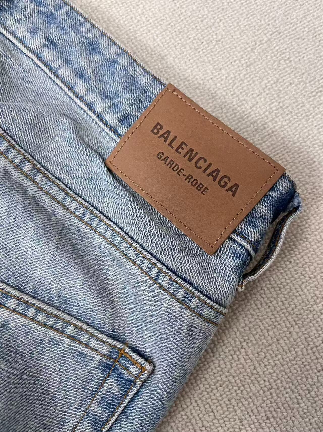 Balenciaga Balenciaga Blue Relaxed Fit Jeans Women's Size 28" / US 6 / IT 42 - 3 Thumbnail
