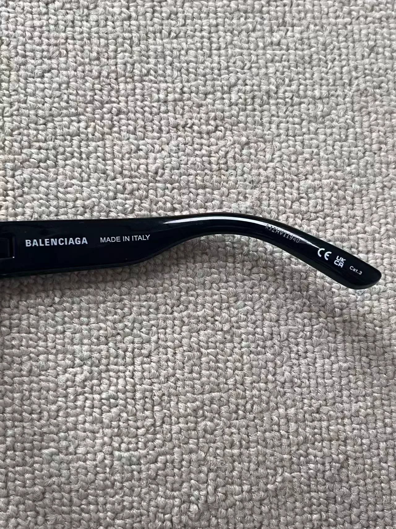 Balenciaga Balenciaga Butterfly Sunglasses with Temple Engravings Size ONE SIZE - 7 Thumbnail