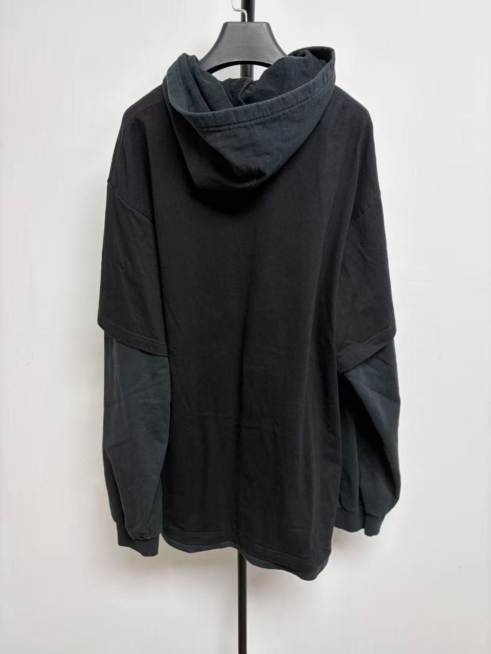 Balenciaga Balenciaga Men's Art Print Oversized Hooded T-Shirt Size US L / EU 52-54 / 3 - 2 Thumbnail