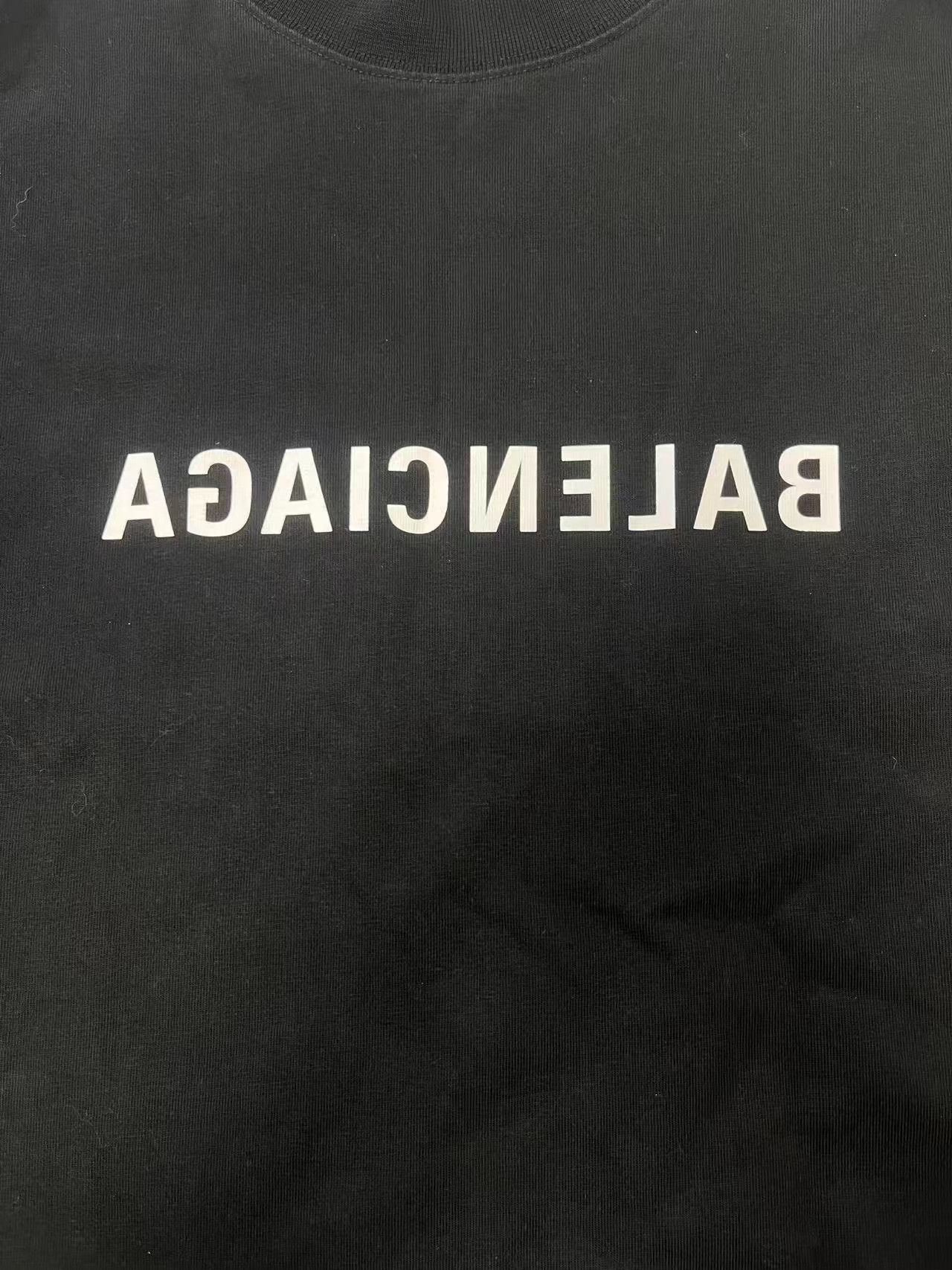 Balenciaga Balenciaga Logo Print Oversized Unisex T-Shirt Size US M / EU 48-50 / 2 - 3 Thumbnail