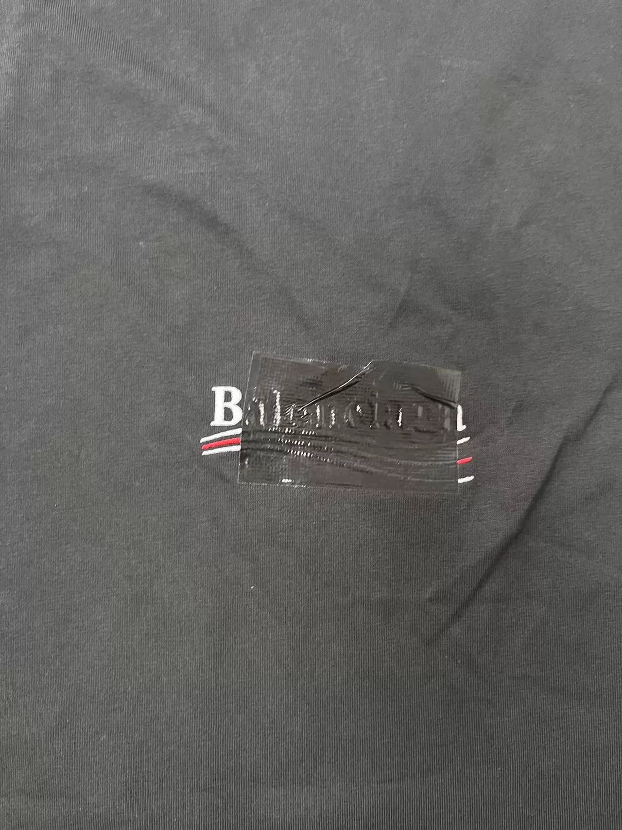 Balenciaga Balenciaga Crew Neck Logo Print T-Shirt Size US S / EU 44-46 / 1 - 3 Thumbnail