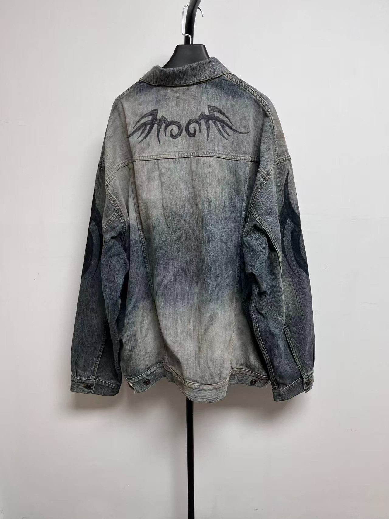 Balenciaga Balenciaga Men's Loose Print Denim Jacket Size US M / EU 48-50 / 2 - 2 Thumbnail