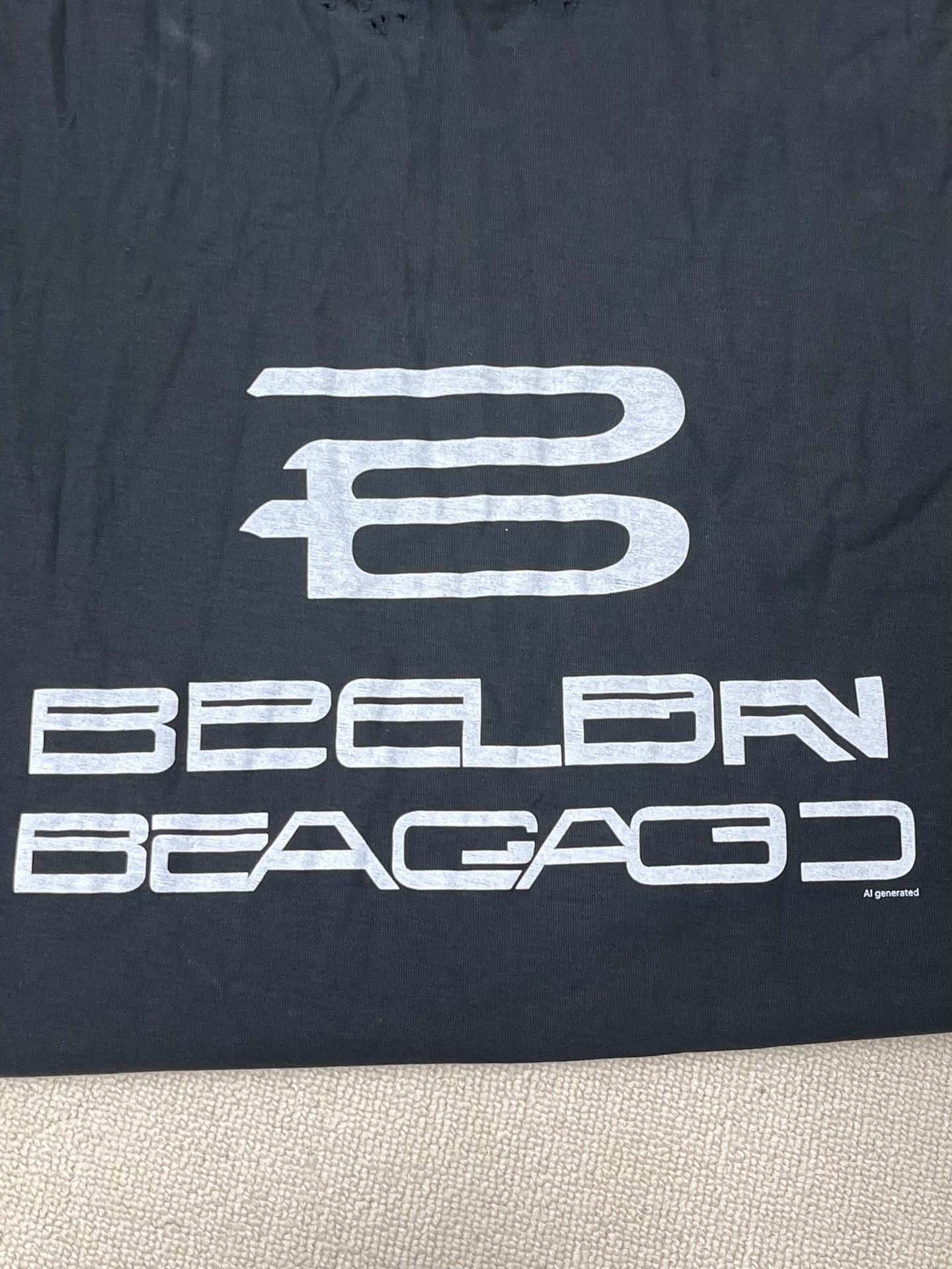 Balenciaga Balenciaga Logo Print Crewneck Short Sleeve T-Shirt Size US L / EU 52-54 / 3 - 3 Thumbnail