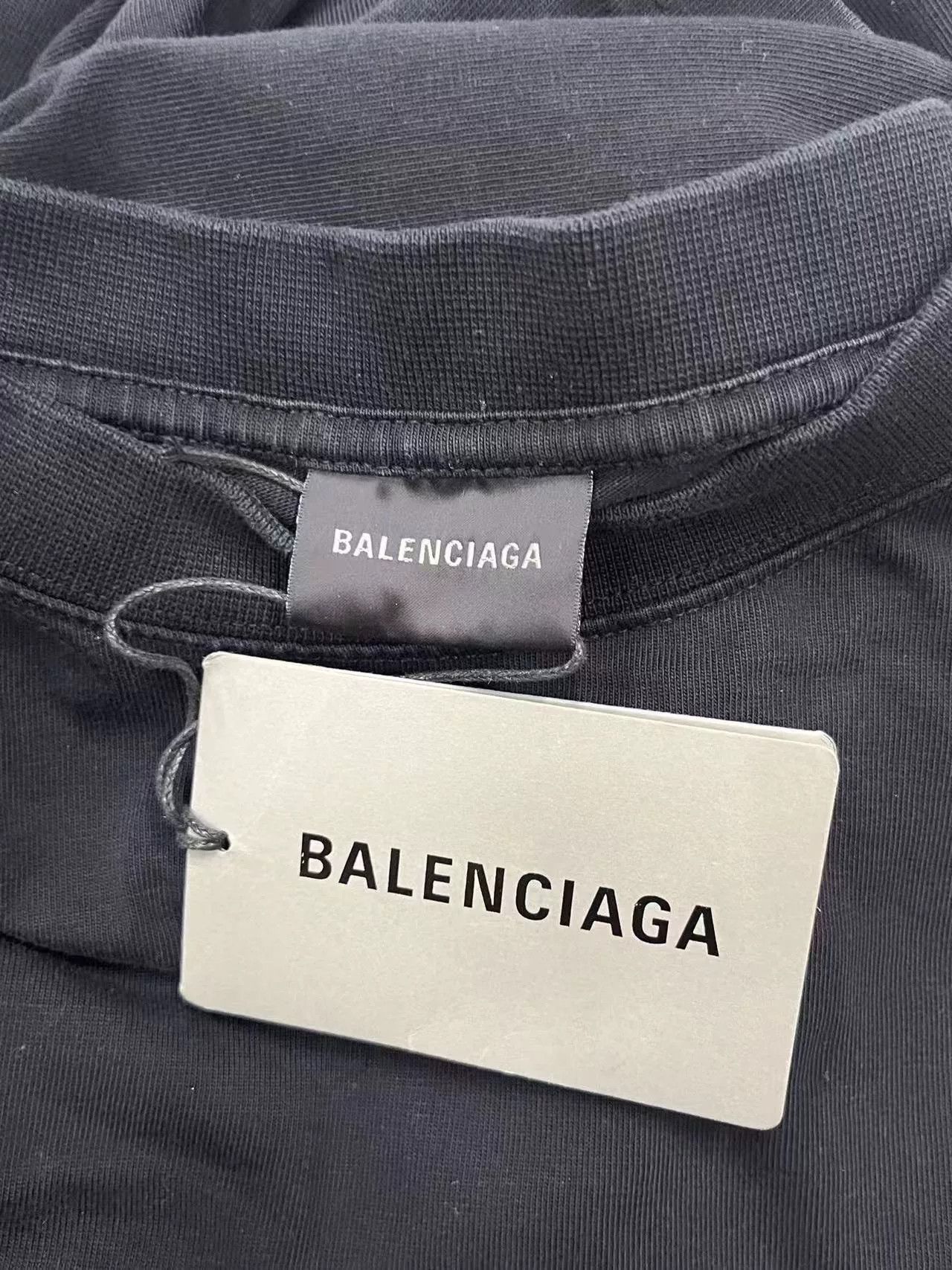 Balenciaga Balenciaga Men's Solid Logo Crewneck T-Shirt Size US L / EU 52-54 / 3 - 5 Thumbnail