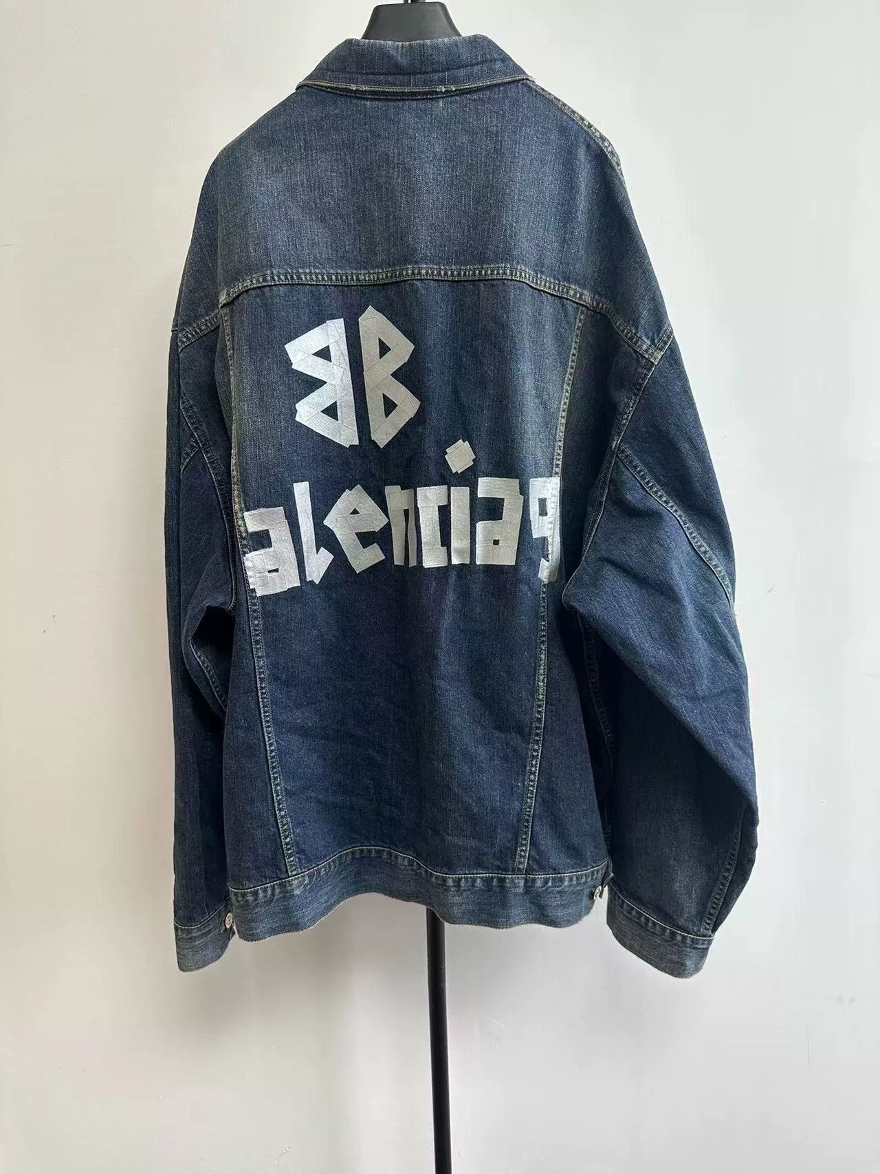 Balenciaga Balenciaga Washed Lapel Single-Breasted Oversized Jacket Size US XL / EU 56 / 4 - 2 Thumbnail