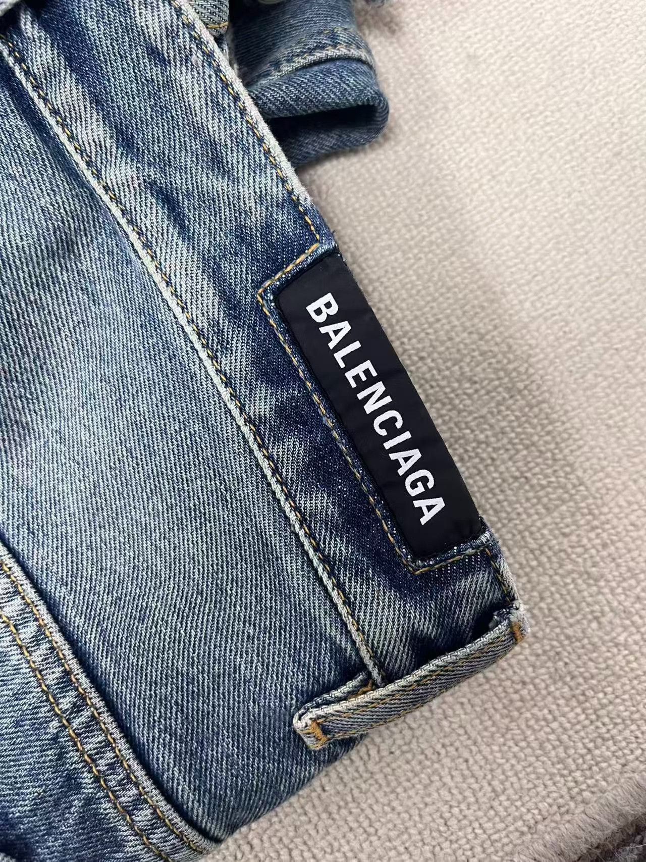 Balenciaga Balenciaga Men's Distressed Mid-Rise Straight Jeans Size US 28 / EU 44 - 3 Thumbnail