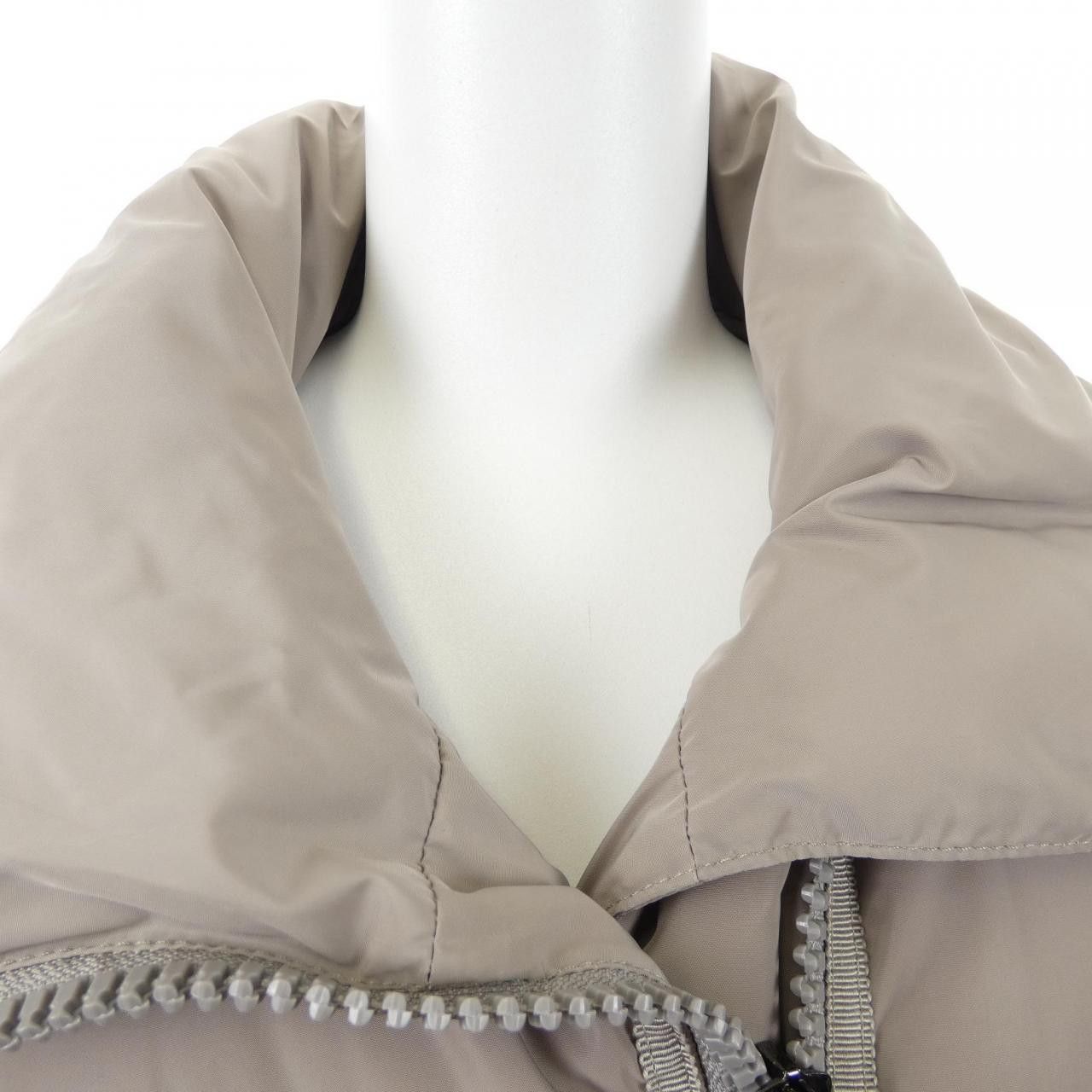 Moncler Moncler Moncler GERBOISE Down Coat Textile Outerwear GERBOISE DUTY FREE for USA Size ONE SIZE - 7 Thumbnail