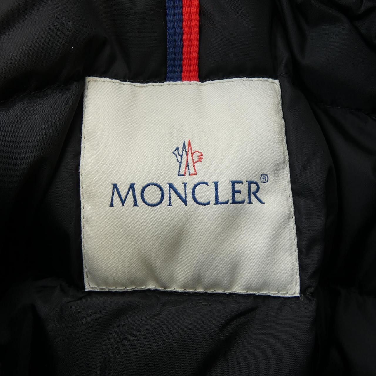 Moncler Moncler Moncler ARRIETTE Down Coat Textile Outerwear ARRIETTE DUTY FREE for USA Size ONE SIZE - 5 Thumbnail