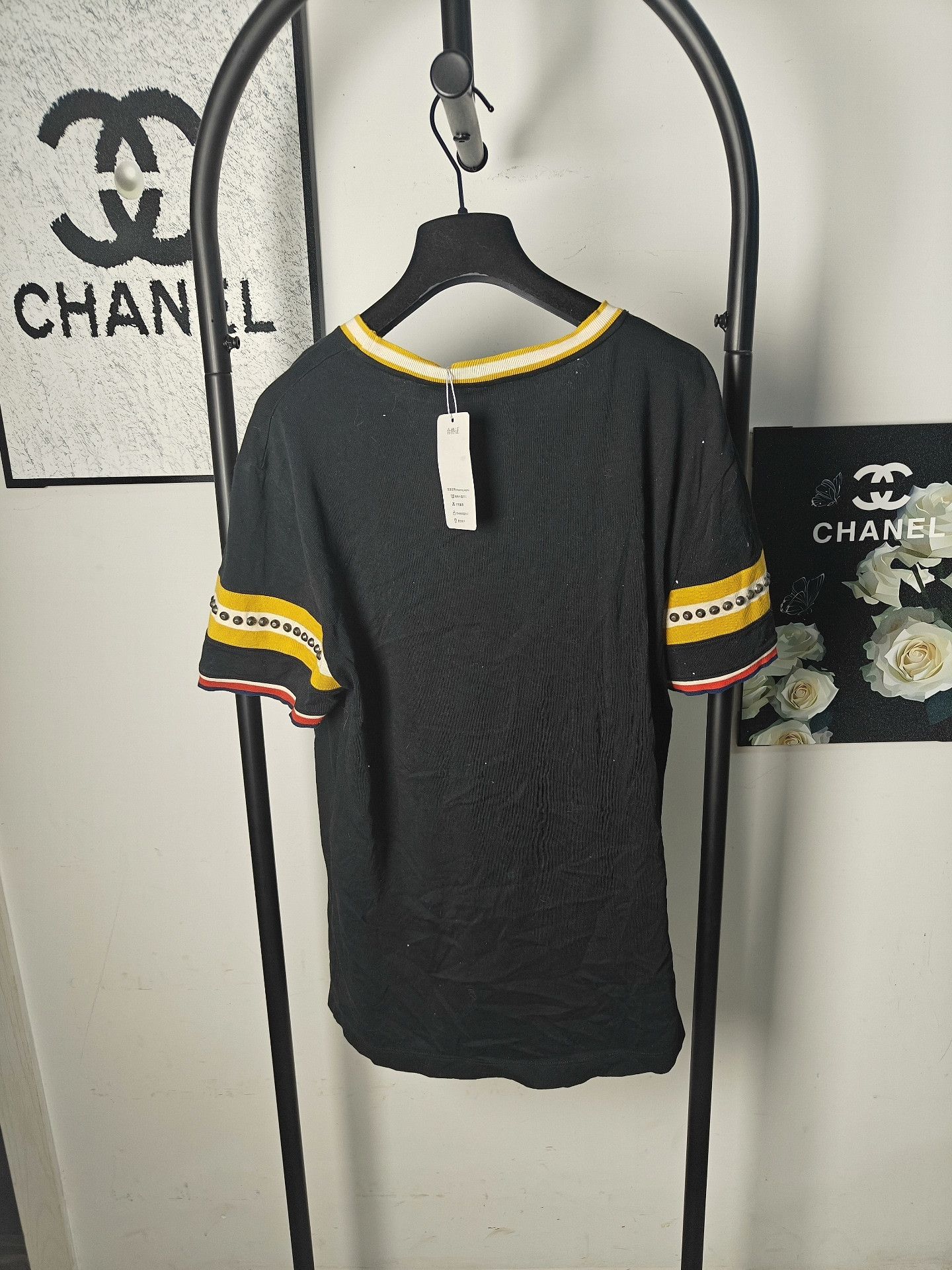 Gucci Gucci Embroidered Graphic White T-Shirt m Men Size US M / EU 48-50 / 2 - 2 Thumbnail