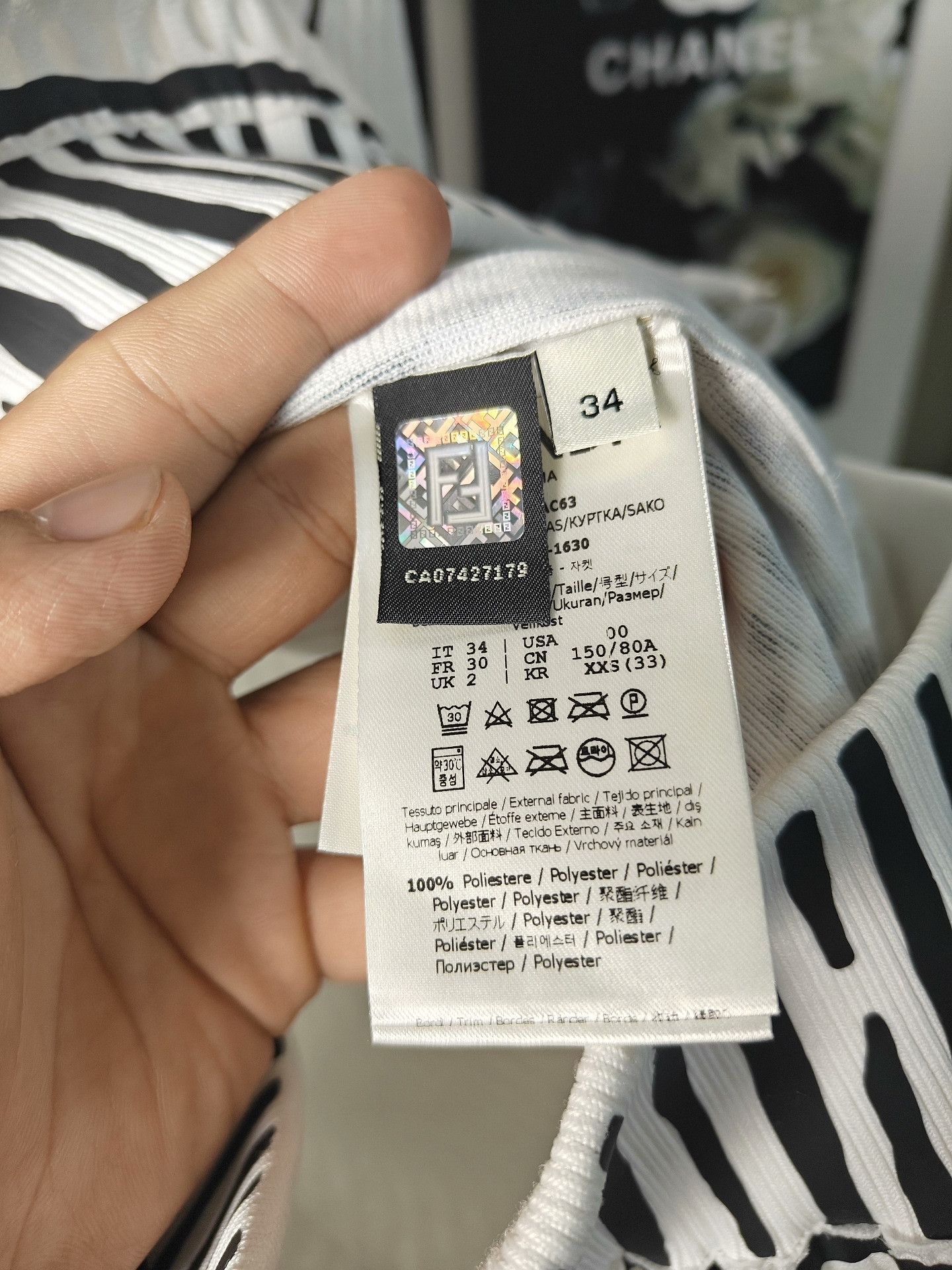 Fendi Fendi Graphic White Sweater s Men Size US S / EU 44-46 / 1 - 3 Thumbnail