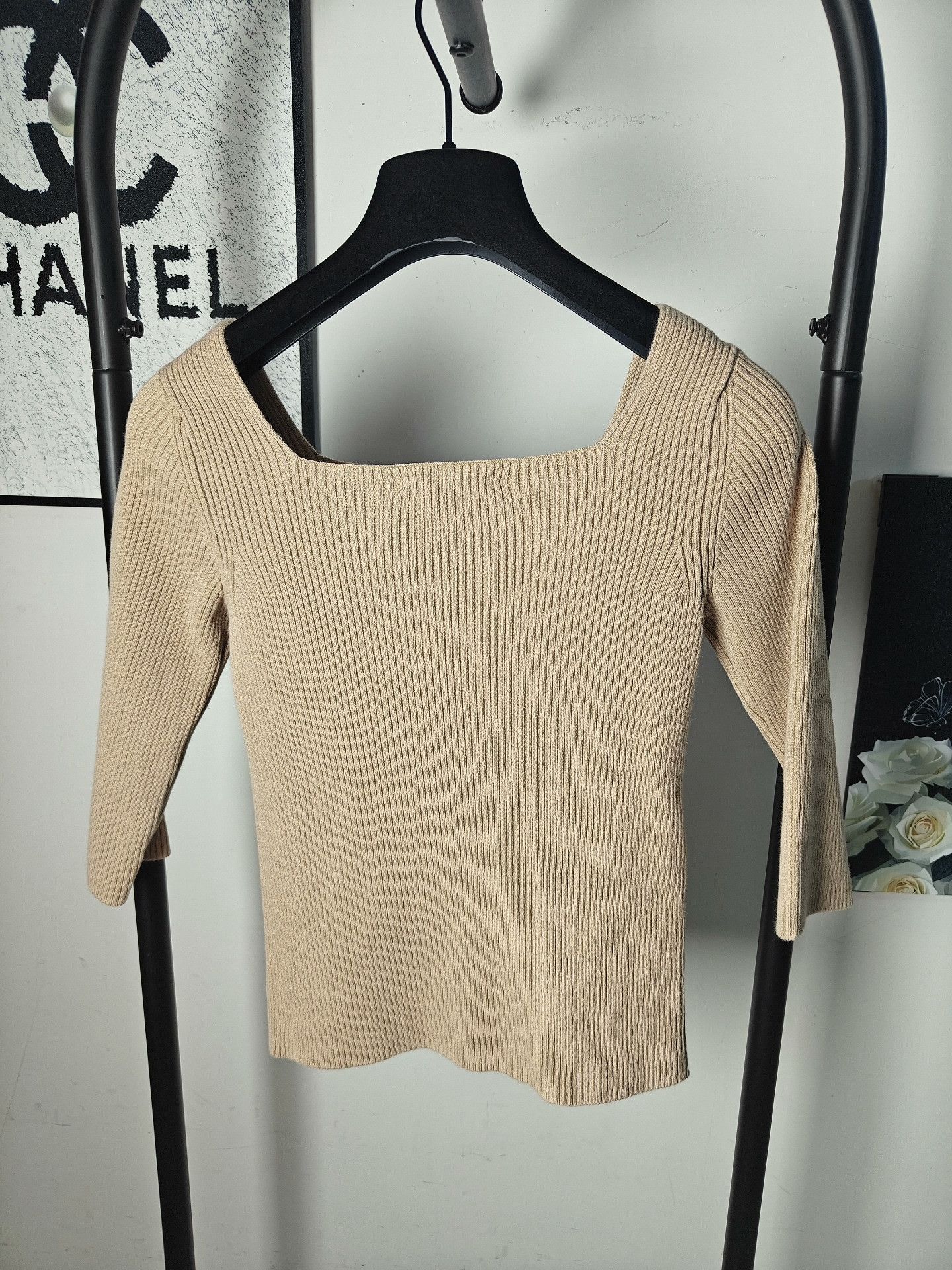 Fendi Fendi Knit White Sweater M Women Size M / US 6-8 / IT 42-44 - 2 Thumbnail