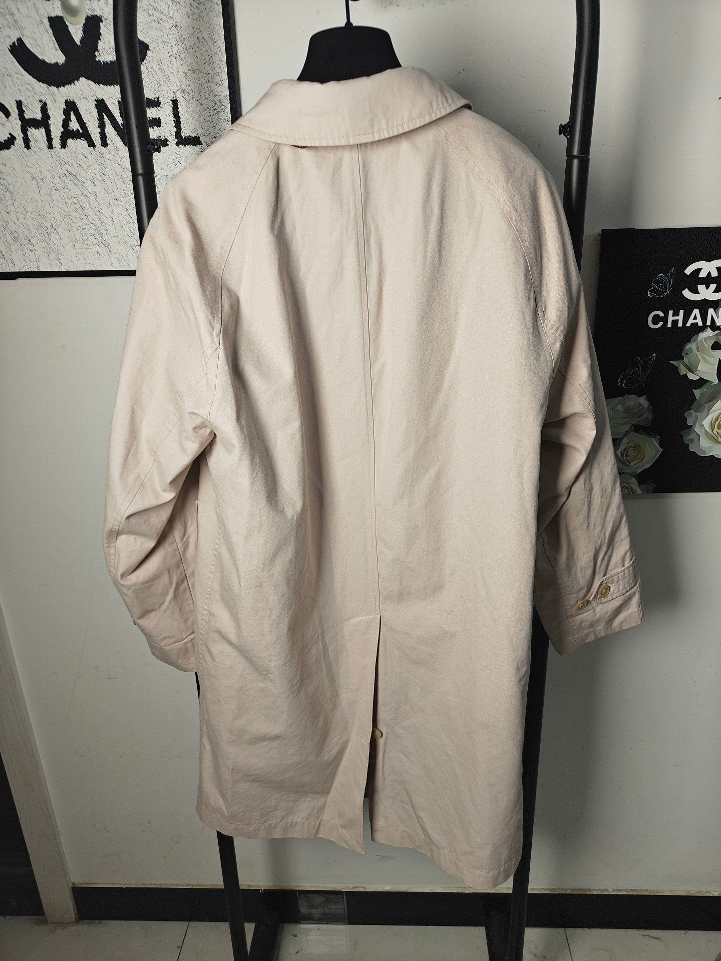Burberry Burberry Plaid White Coat L Women Size L / US 10 / IT 46 - 2 Thumbnail