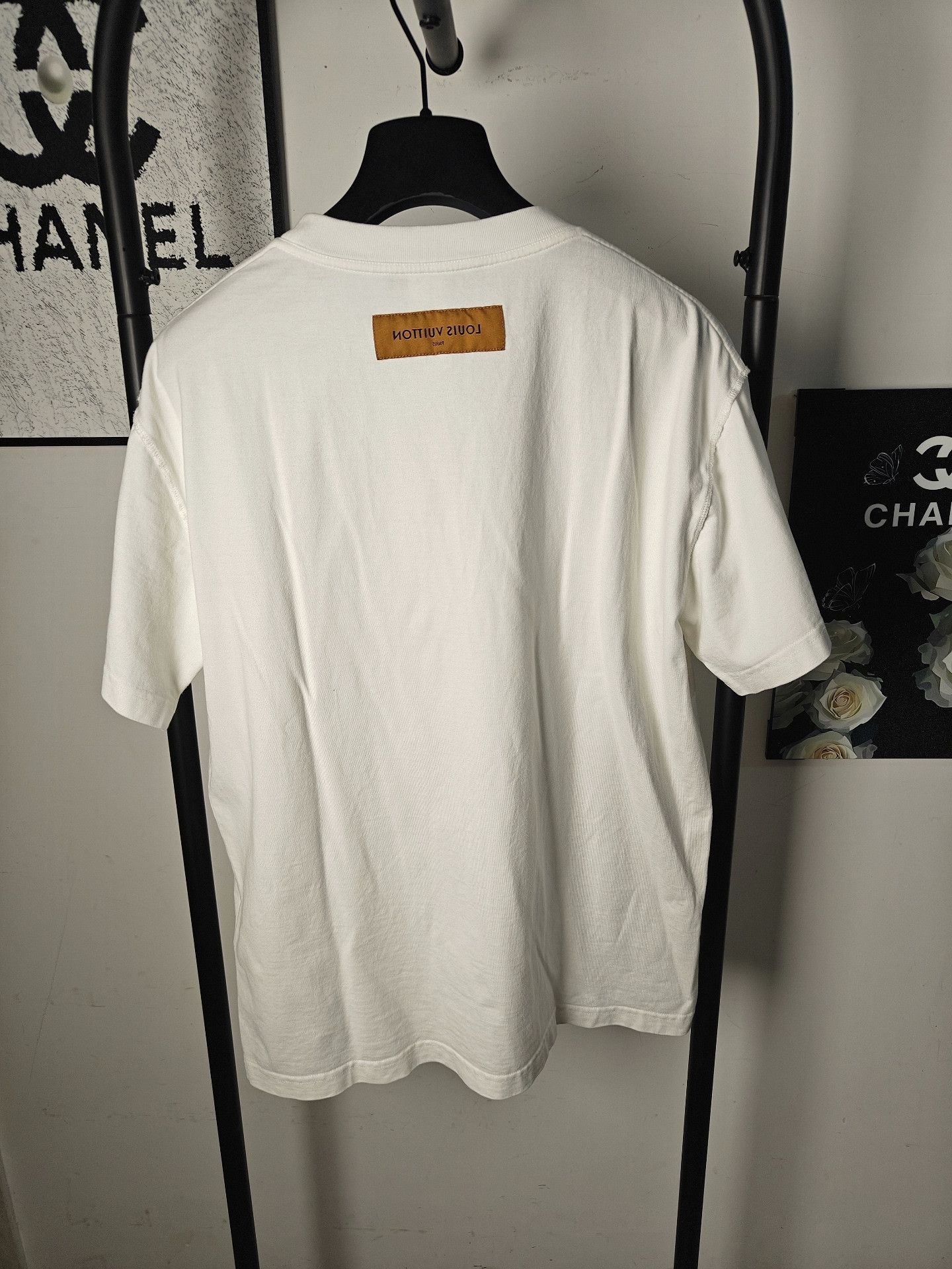 Louis Vuitton Louis Vuitton Retro White T-Shirt m Men Size US M / EU 48-50 / 2 - 2 Thumbnail