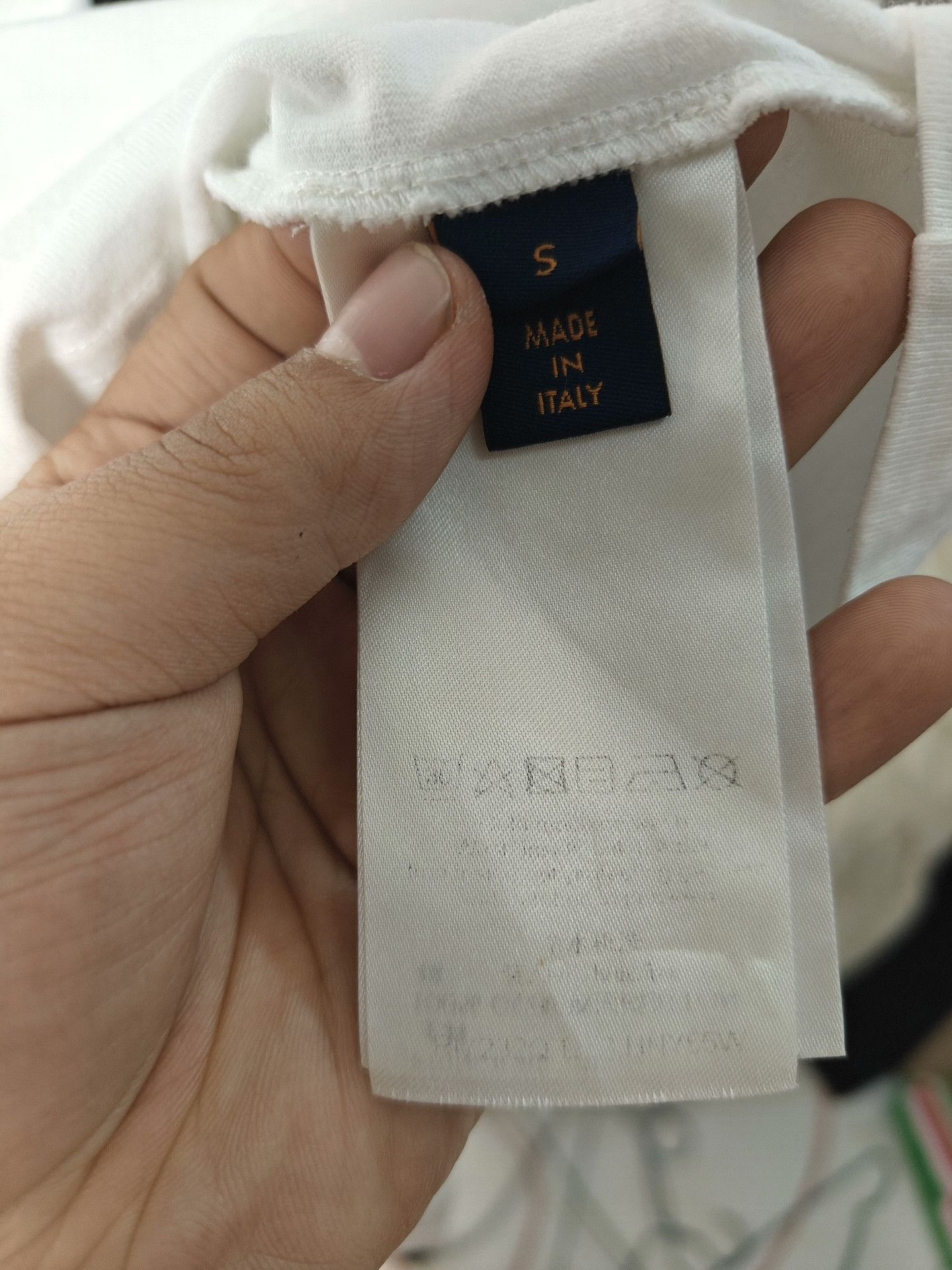 Louis Vuitton Louis Vuitton Retro White T-Shirt s Men Size US S / EU 44-46 / 1 - 3 Thumbnail