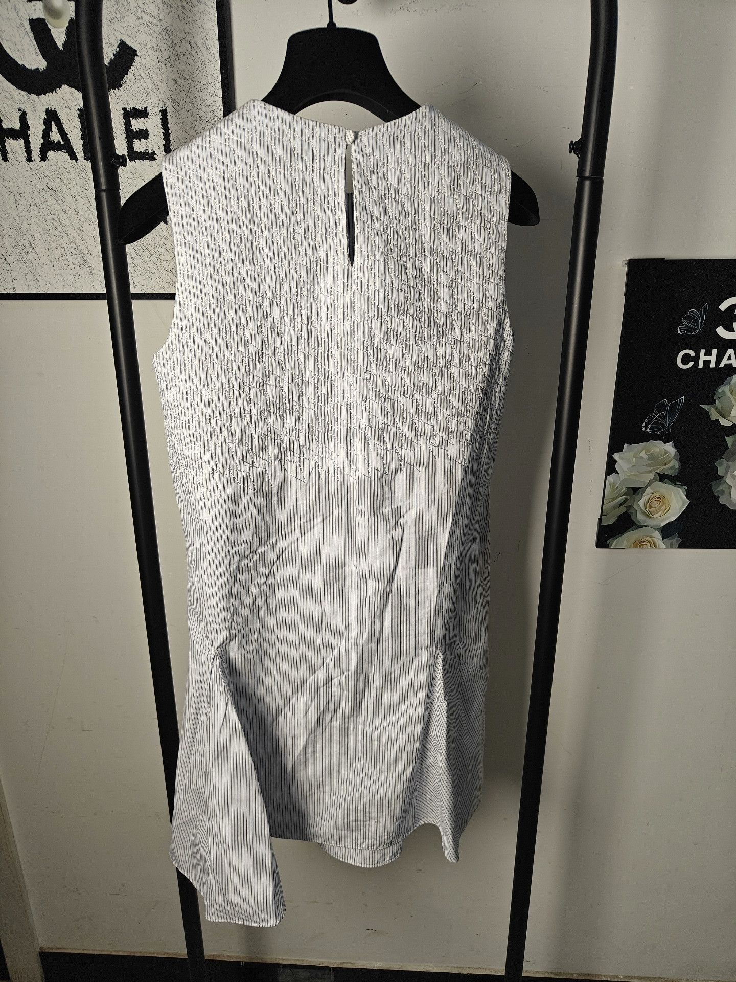 Dior Dior White T-Shirt M Women Size M / US 6-8 / IT 42-44 - 2 Thumbnail