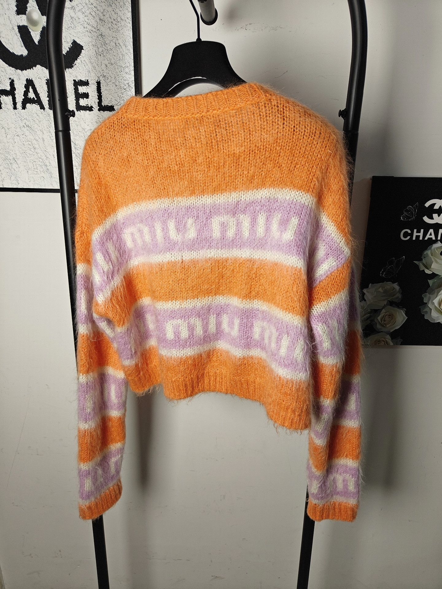 Miu Miu Miu Miu Knit White Sweater M Women Size M / US 6-8 / IT 42-44 - 2 Thumbnail