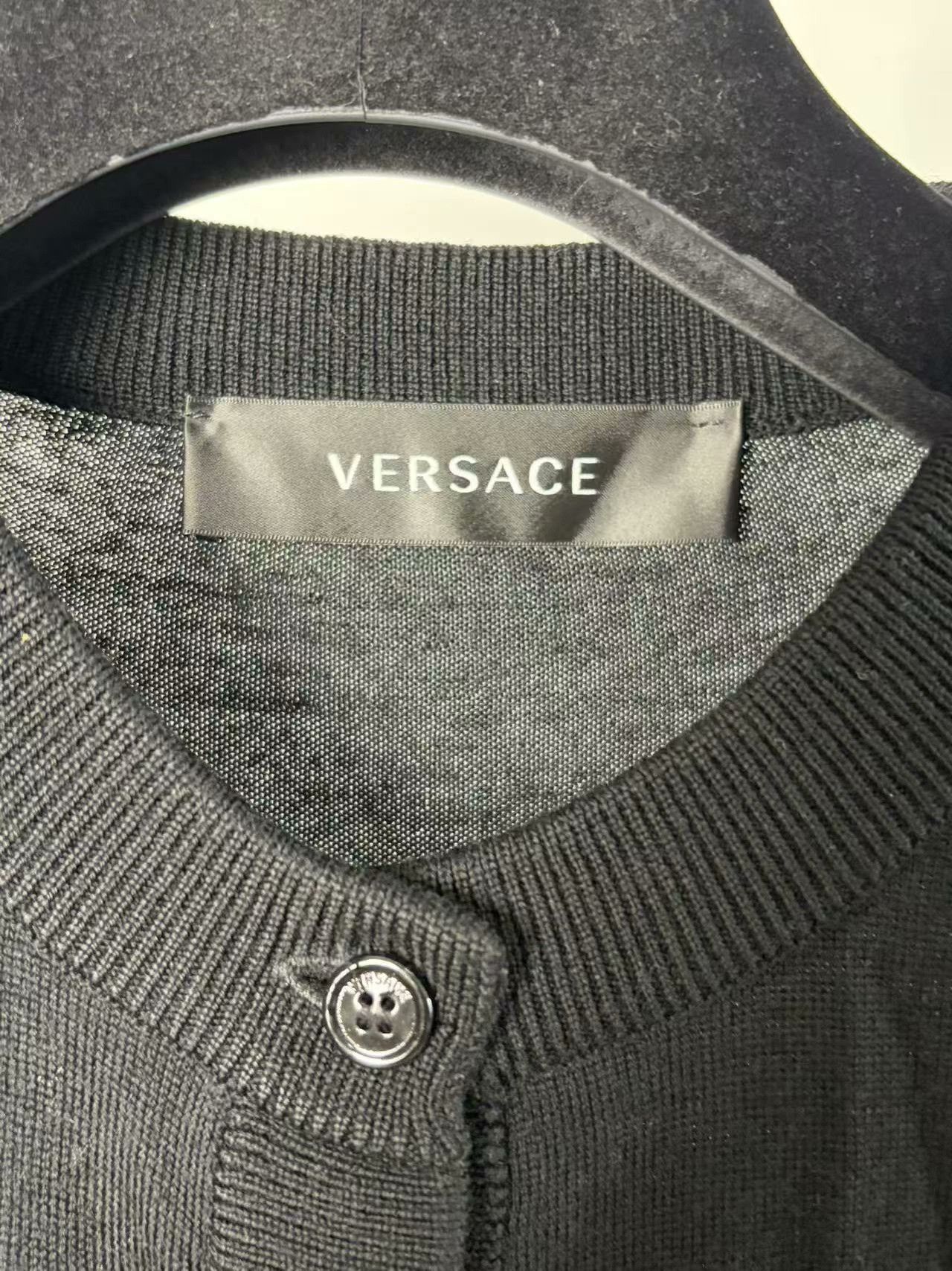 Versace Versace Retro Embroidered White Sweater m Men Size US M / EU 48-50 / 2 - 3 Thumbnail