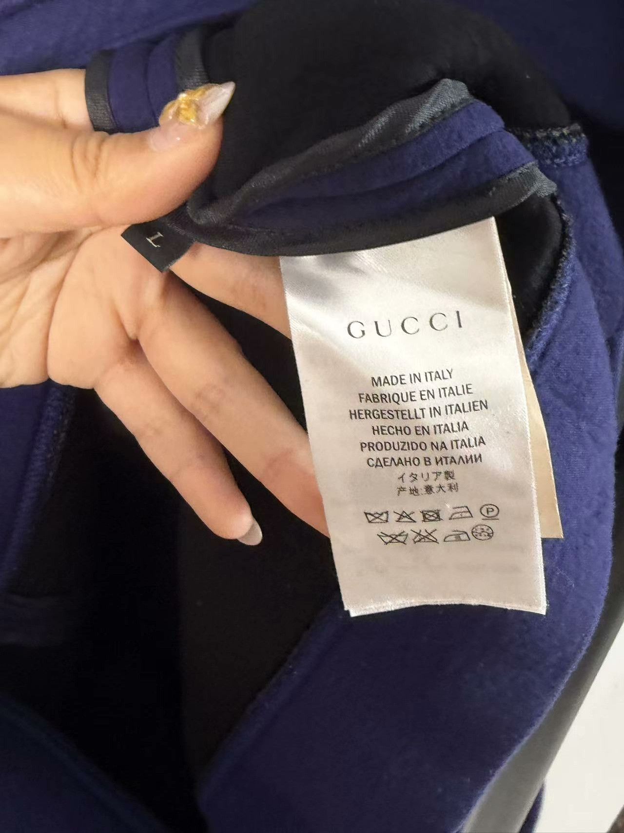 Gucci Gucci Embroidered Graphic White Hoodie l Men Size US L / EU 52-54 / 3 - 3 Thumbnail