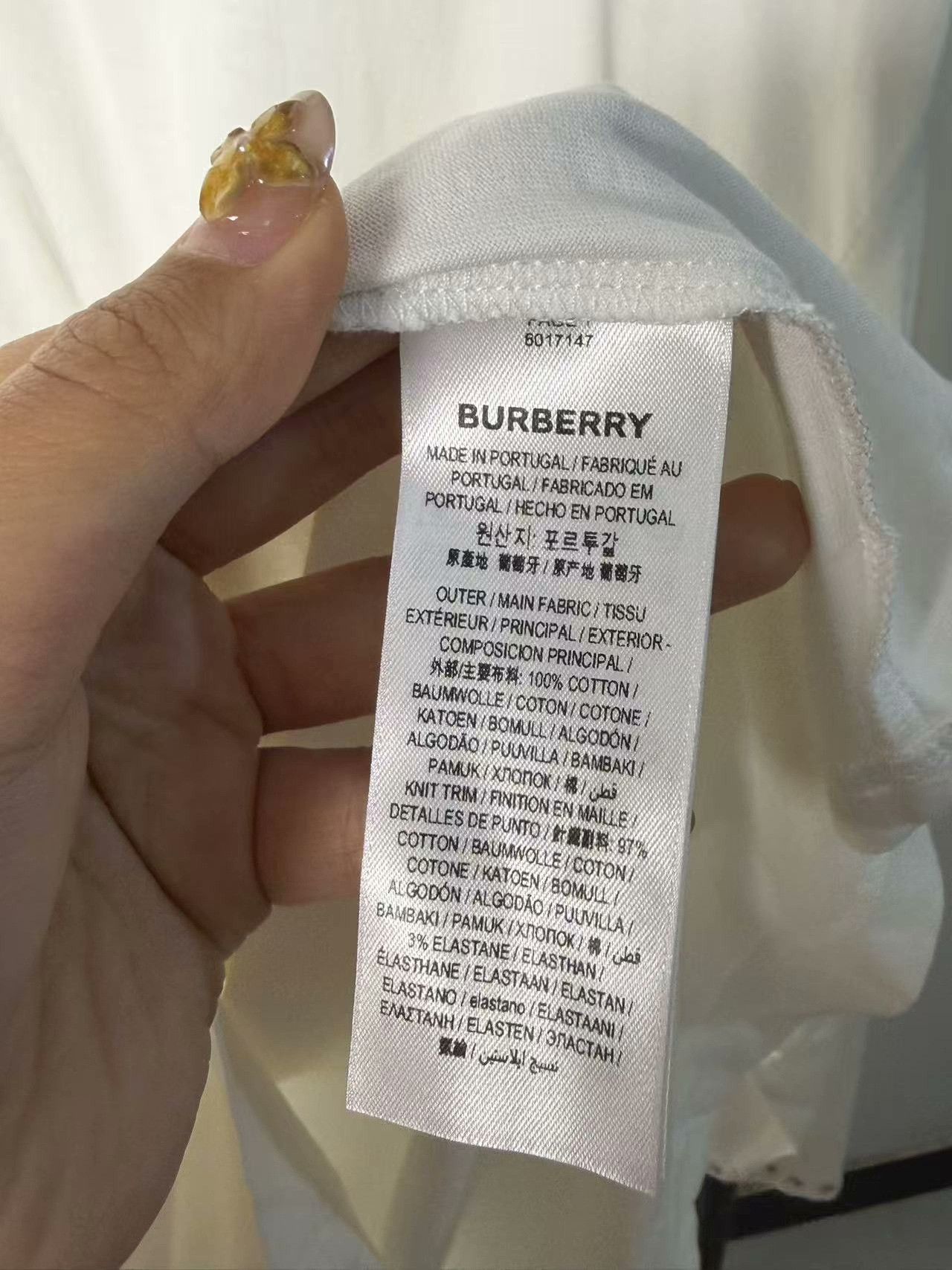 Burberry Burberry White Hoodie l Men Size US L / EU 52-54 / 3 - 4 Thumbnail