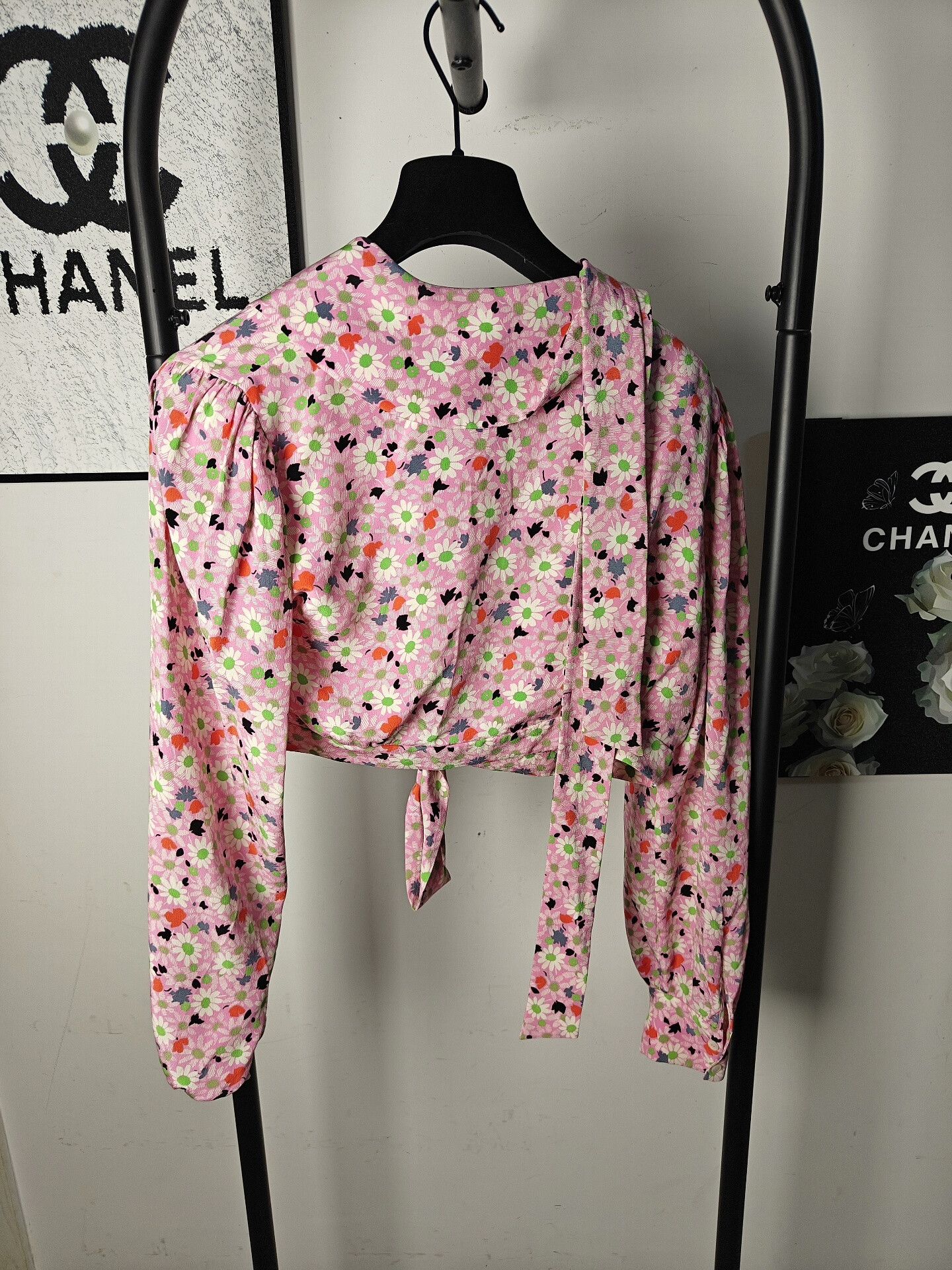 Miu Miu Miu Miu Floral White Button Up L Women Size L / US 10 / IT 46 - 2 Thumbnail