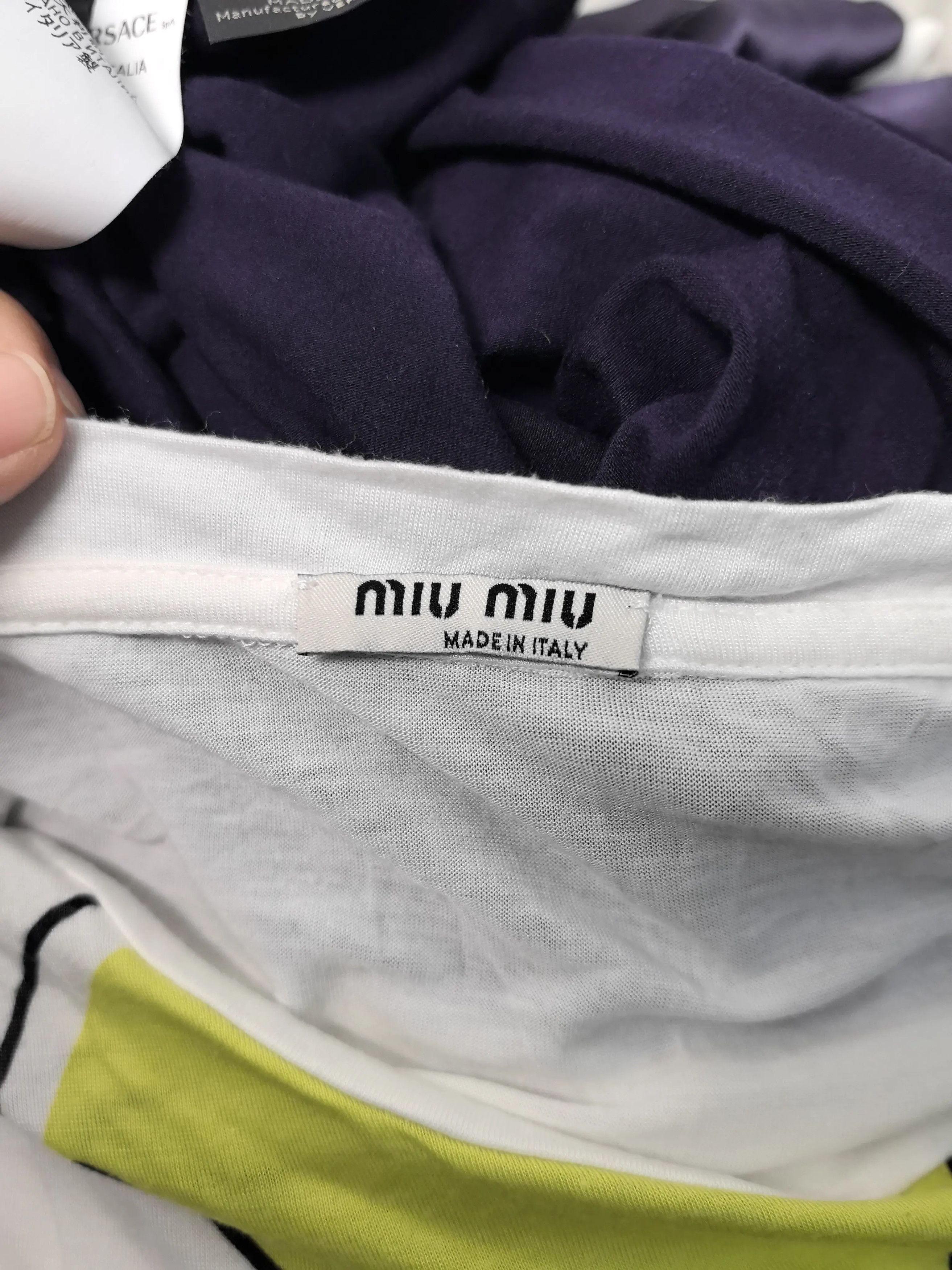 Miu Miu Miu Miu White T-Shirt M Women Size M / US 6-8 / IT 42-44 - 3 Thumbnail