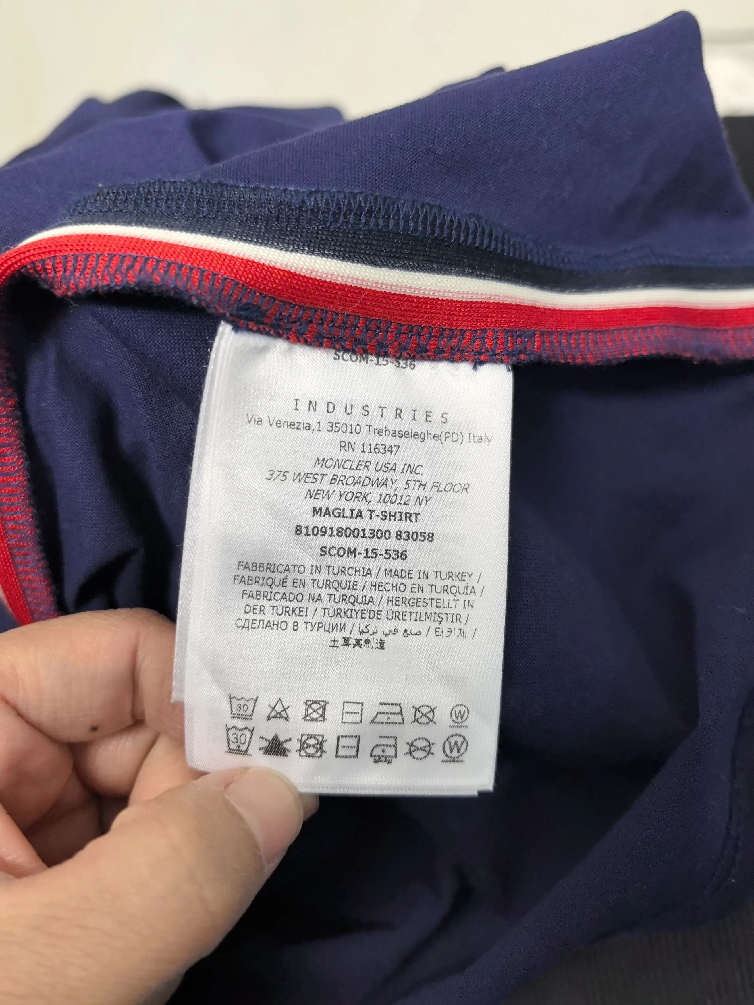 Moncler Moncler White T-Shirt m Men Size US M / EU 48-50 / 2 - 5 Thumbnail
