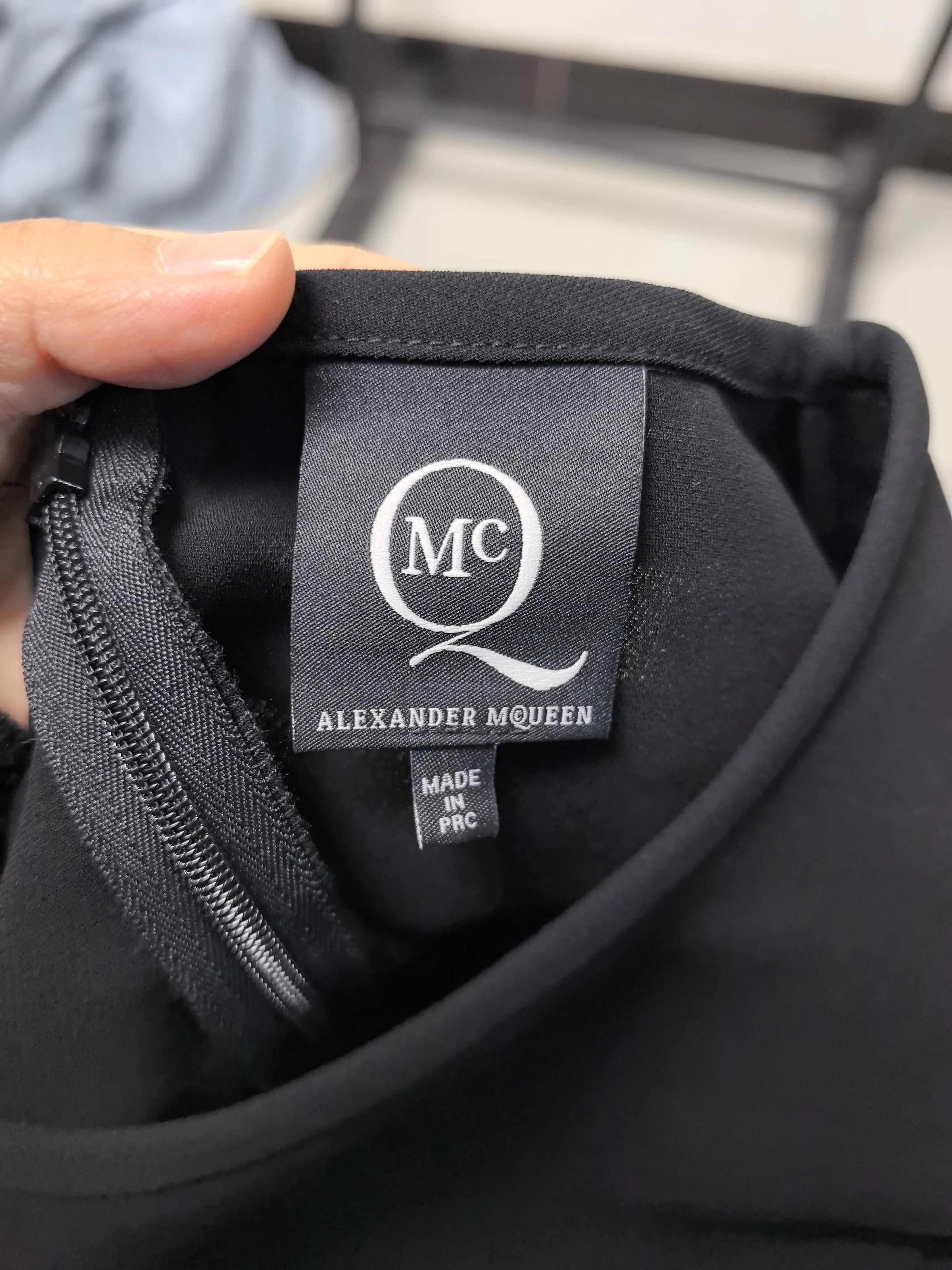 Alexander McQueen Alexander McQueen Black T-Shirt M Women Size M / US 6-8 / IT 42-44 - 3 Thumbnail