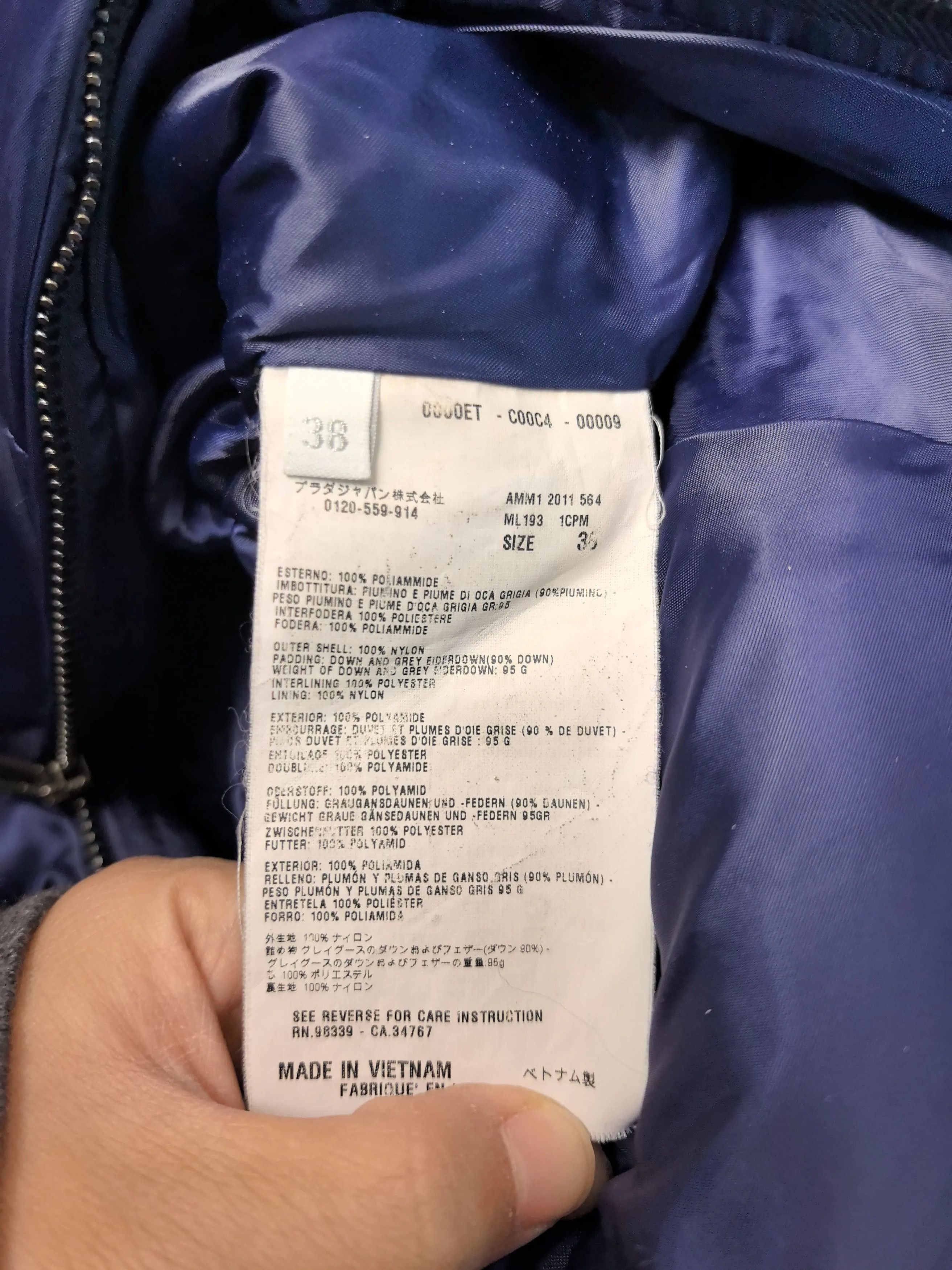 Miu Miu Miu Miu Down White Down Jacket S Women Size S / US 4 / IT 40 - 4 Thumbnail