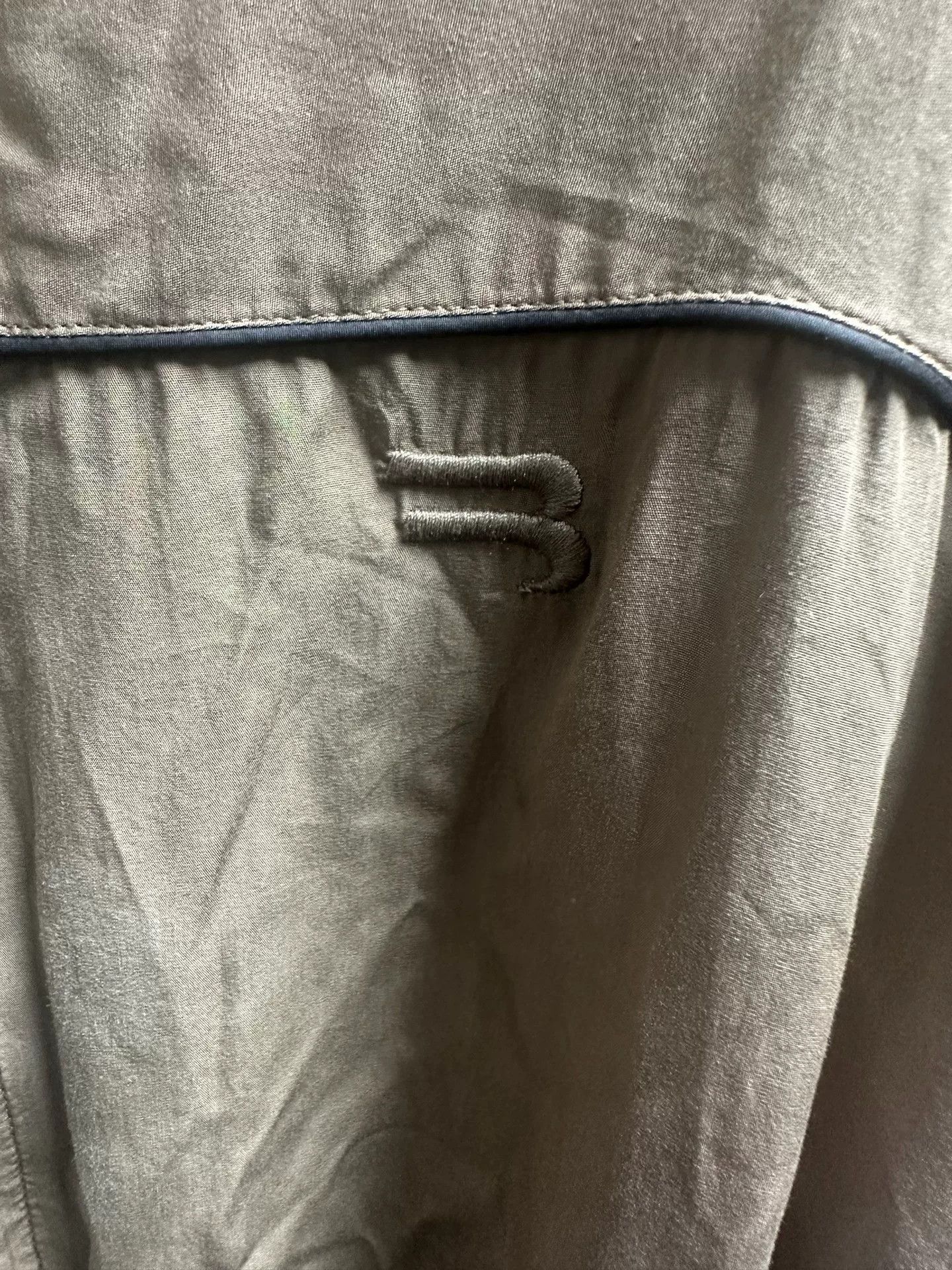 Balenciaga Balenciaga Solid Embroidered Logo Stand Collar Size XXS / US 00 / IT 34 - 3 Thumbnail