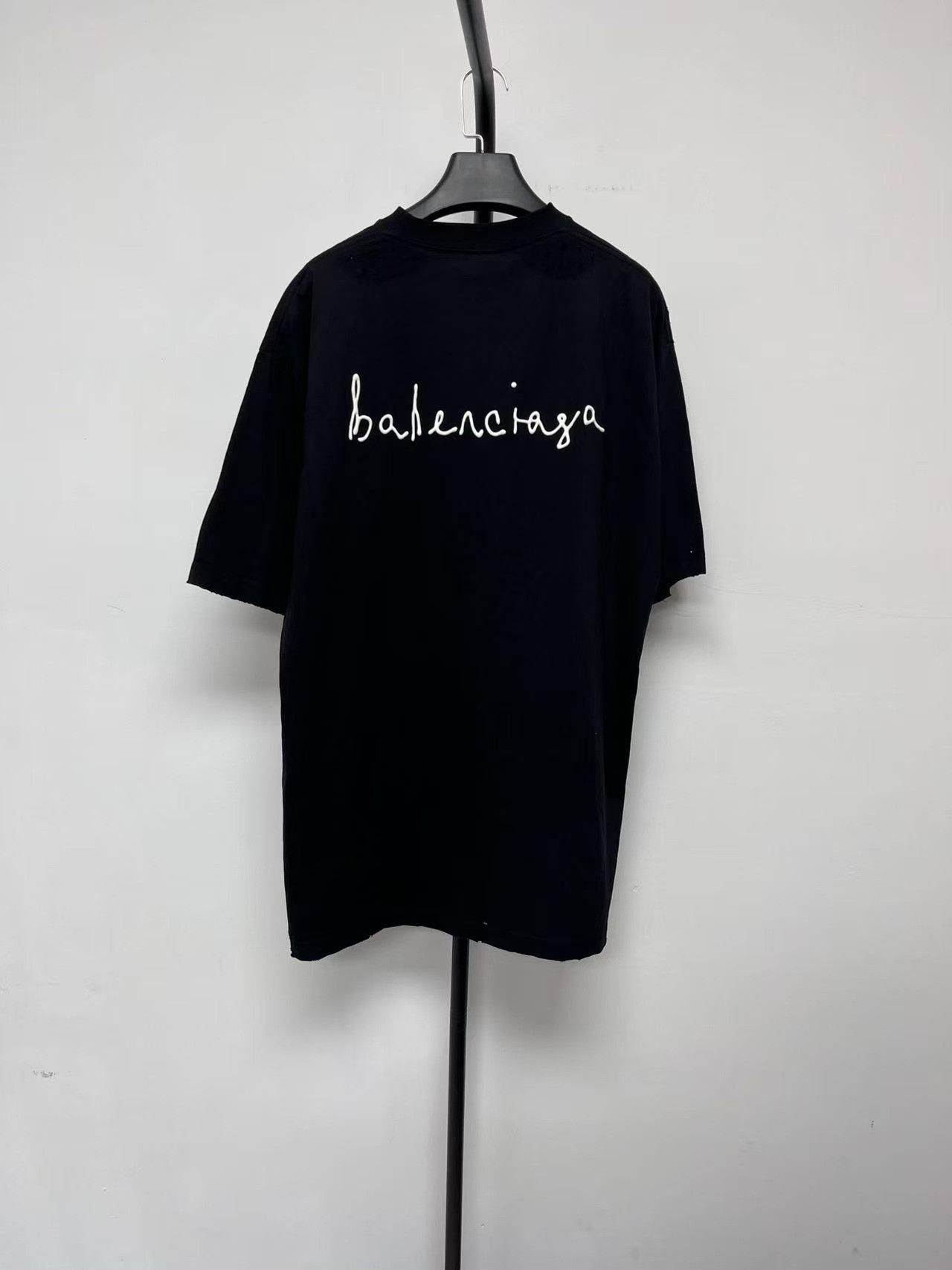 Balenciaga Balenciaga Heart Distressed Short-Sleeve T-Shirt Size US M / EU 48-50 / 2 - 2 Thumbnail