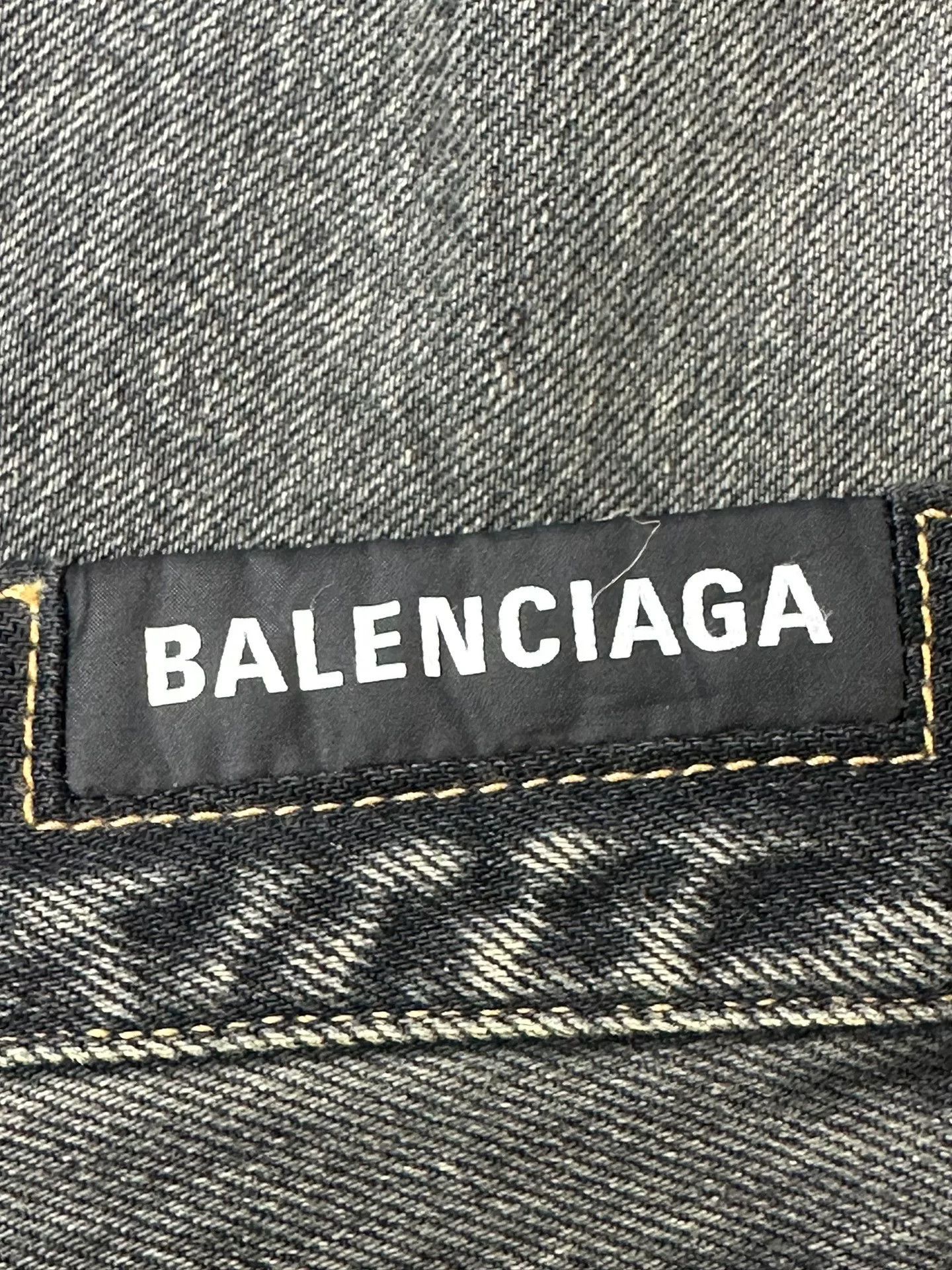 Balenciaga Balenciaga Button Oversized Jeans Size 22" - 3 Thumbnail
