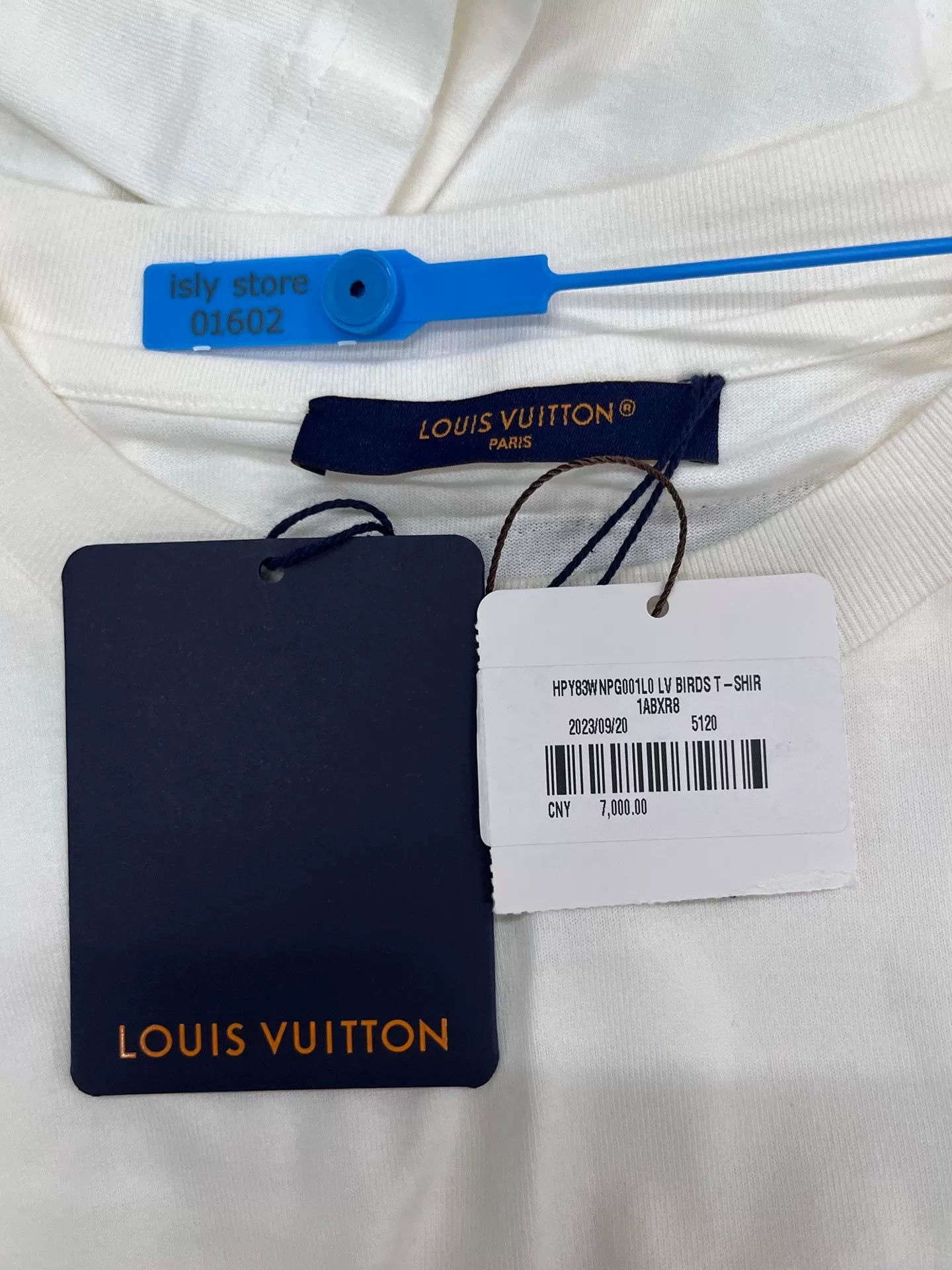 Louis Vuitton Louis Vuitton Logo Animal Print Crewneck T-Shirt Size US L / EU 52-54 / 3 - 5 Thumbnail