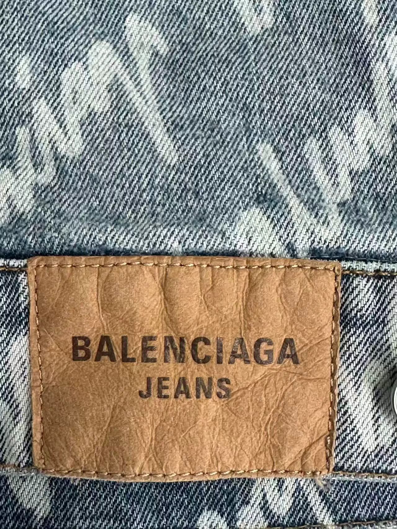 Balenciaga Balenciaga Logo Print Washed Denim Jacket Size S / US 4 / IT 40 - 3 Thumbnail