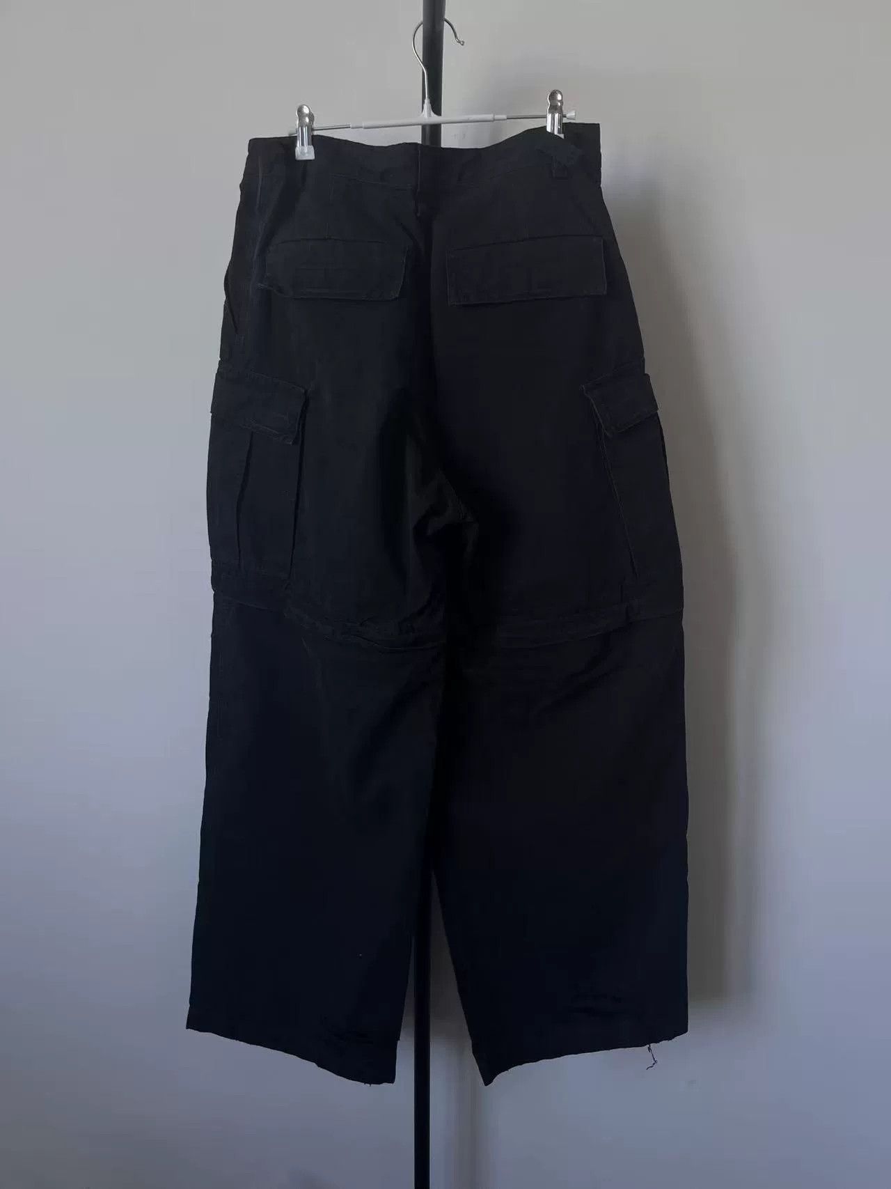 Balenciaga Balenciaga Men's Solid Multi-Pocket Loose Jeans Size US 30 / EU 46 - 2 Thumbnail