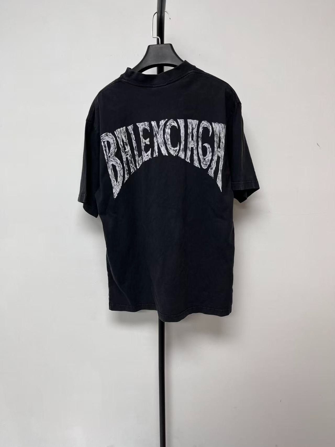Balenciaga Balenciaga Letter Building Print Crewneck T-shirt Size US XXS / EU 40 - 2 Thumbnail