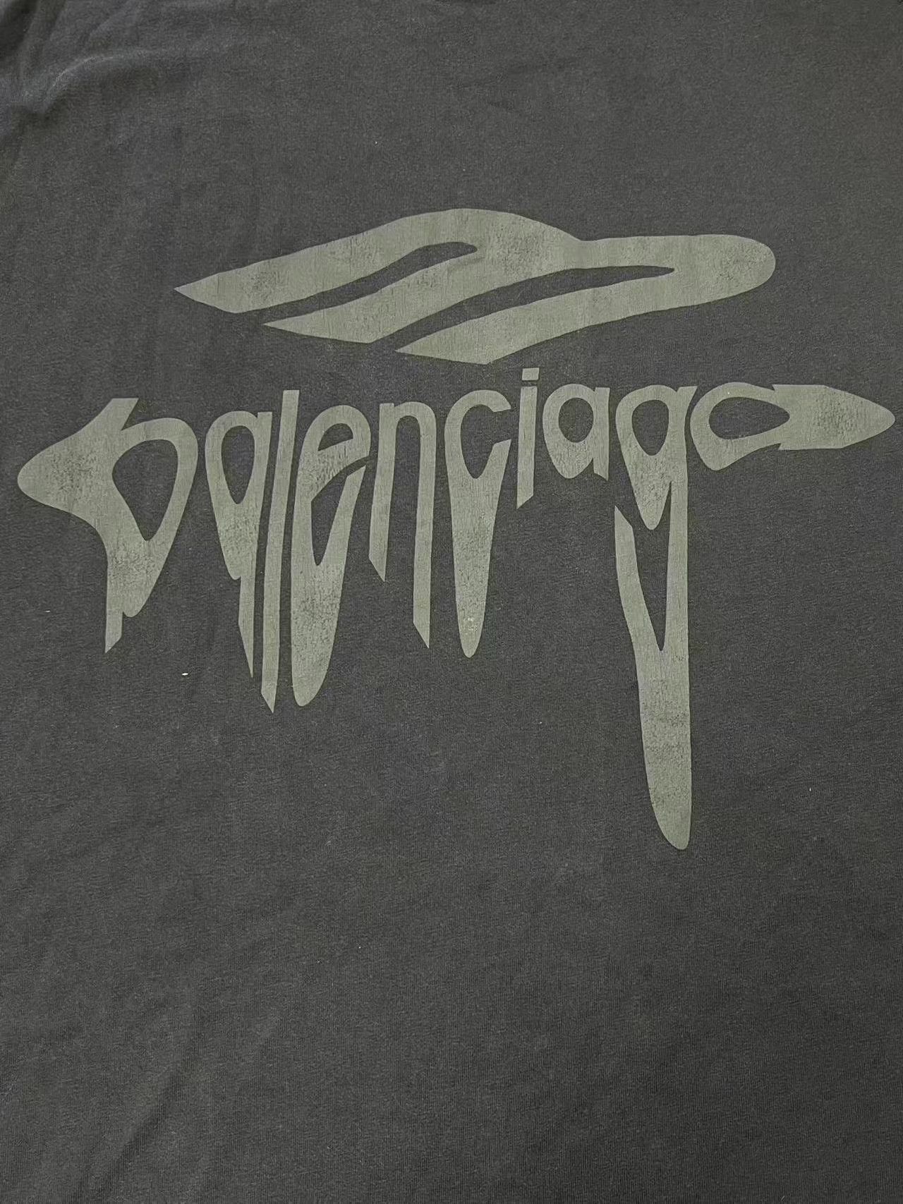 Balenciaga Balenciaga Oversized Crew Neck T-Shirt Size US S / EU 44-46 / 1 - 3 Thumbnail
