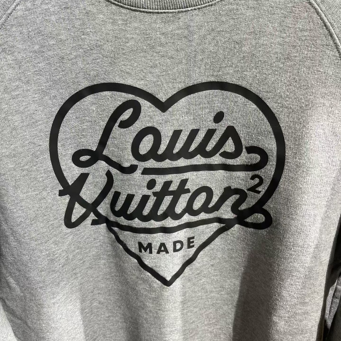 Louis Vuitton Louis Vuitton x NIGO Heart Logo Sweatshirt Gray Size US L / EU 52-54 / 3 - 8 Thumbnail