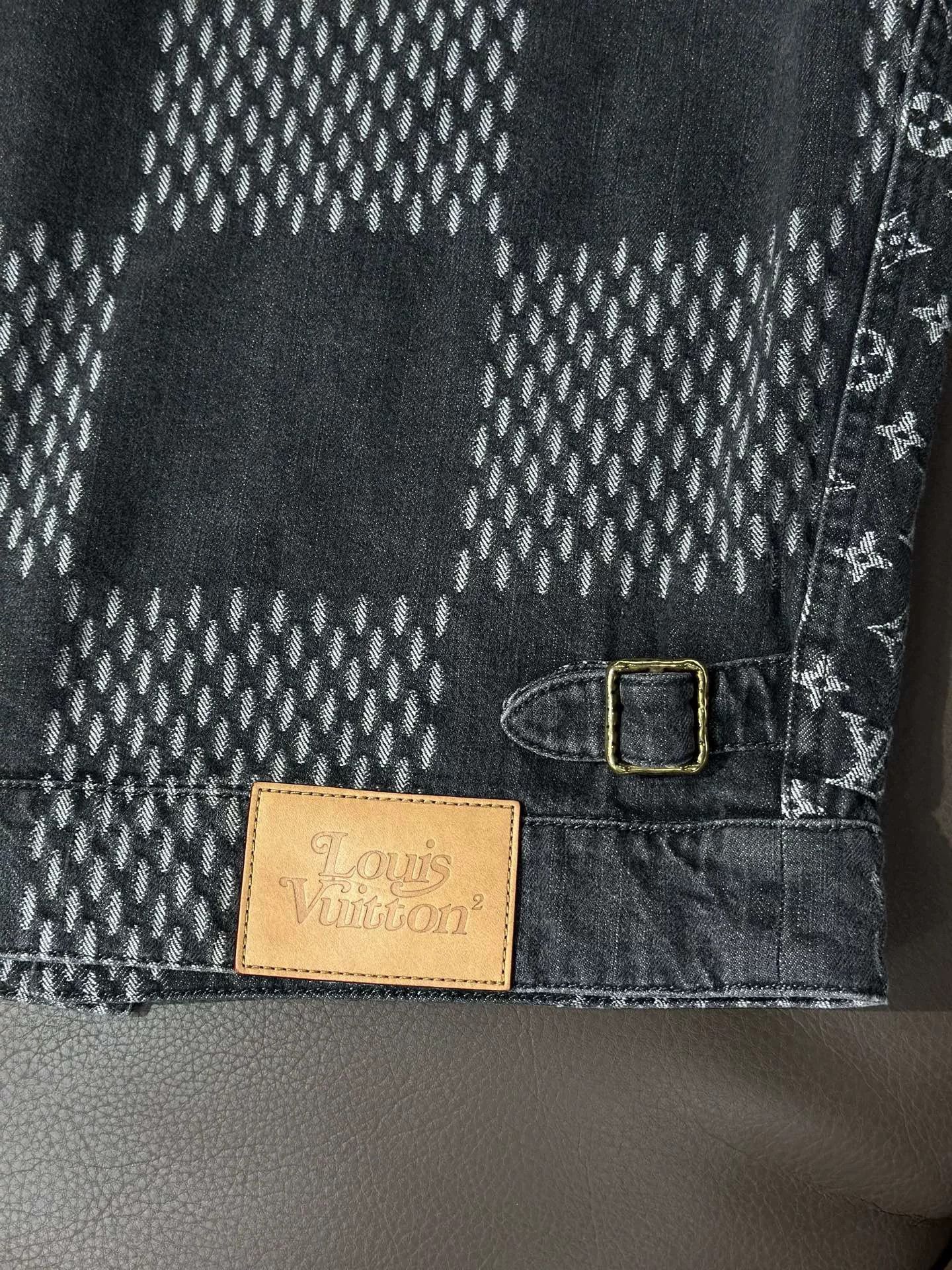 Louis Vuitton Louis Vuitton x Nigo Monogram Patchwork Denim Jacket 50 Size US M / EU 48-50 / 2 - 6 Thumbnail