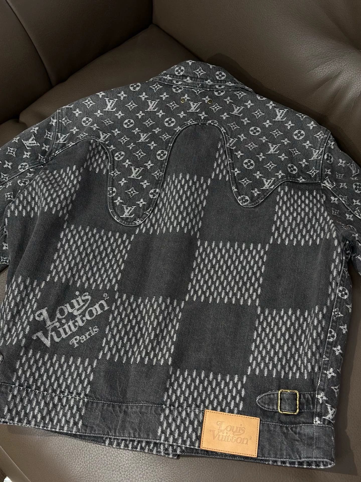 Louis Vuitton Louis Vuitton x Nigo Monogram Patchwork Denim Jacket 50 Size US M / EU 48-50 / 2 - 5 Thumbnail