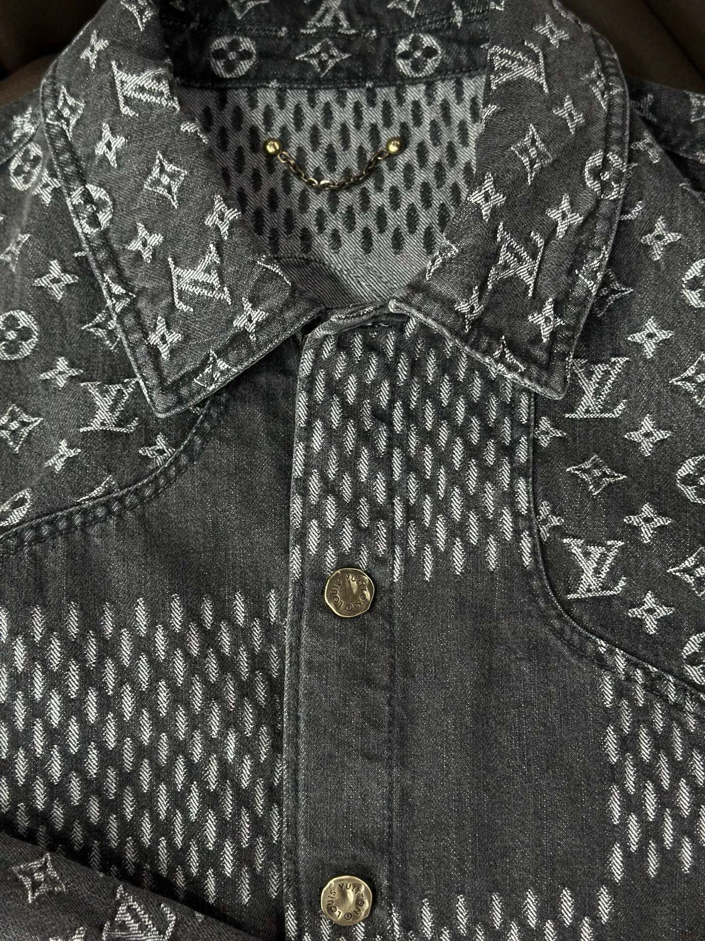 Louis Vuitton Louis Vuitton x Nigo Monogram Patchwork Denim Jacket 50 Size US M / EU 48-50 / 2 - 2 Thumbnail