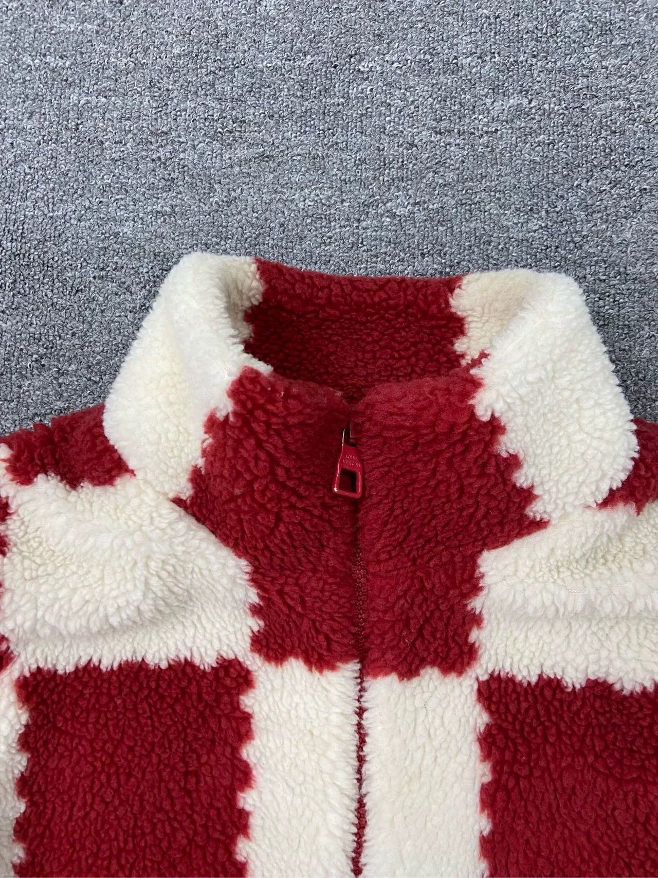 Louis Vuitton Louis Vuitton x Nigo Damier Fleece Jacket XL Size US XL / EU 56 / 4 - 4 Thumbnail