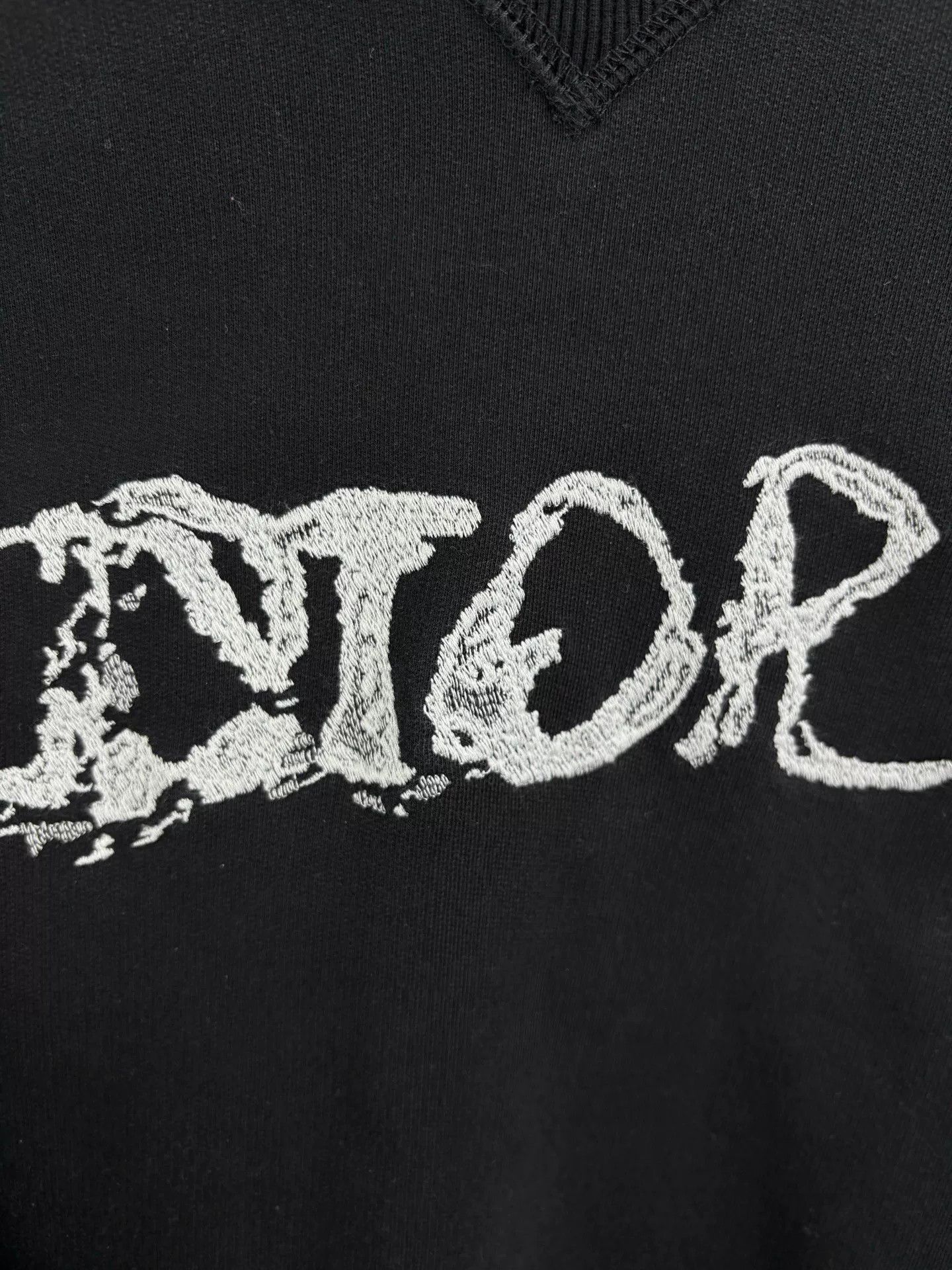 Dior Dior Embroidered Logo Sweatshirt Size S Size US S / EU 44-46 / 1 - 3 Thumbnail