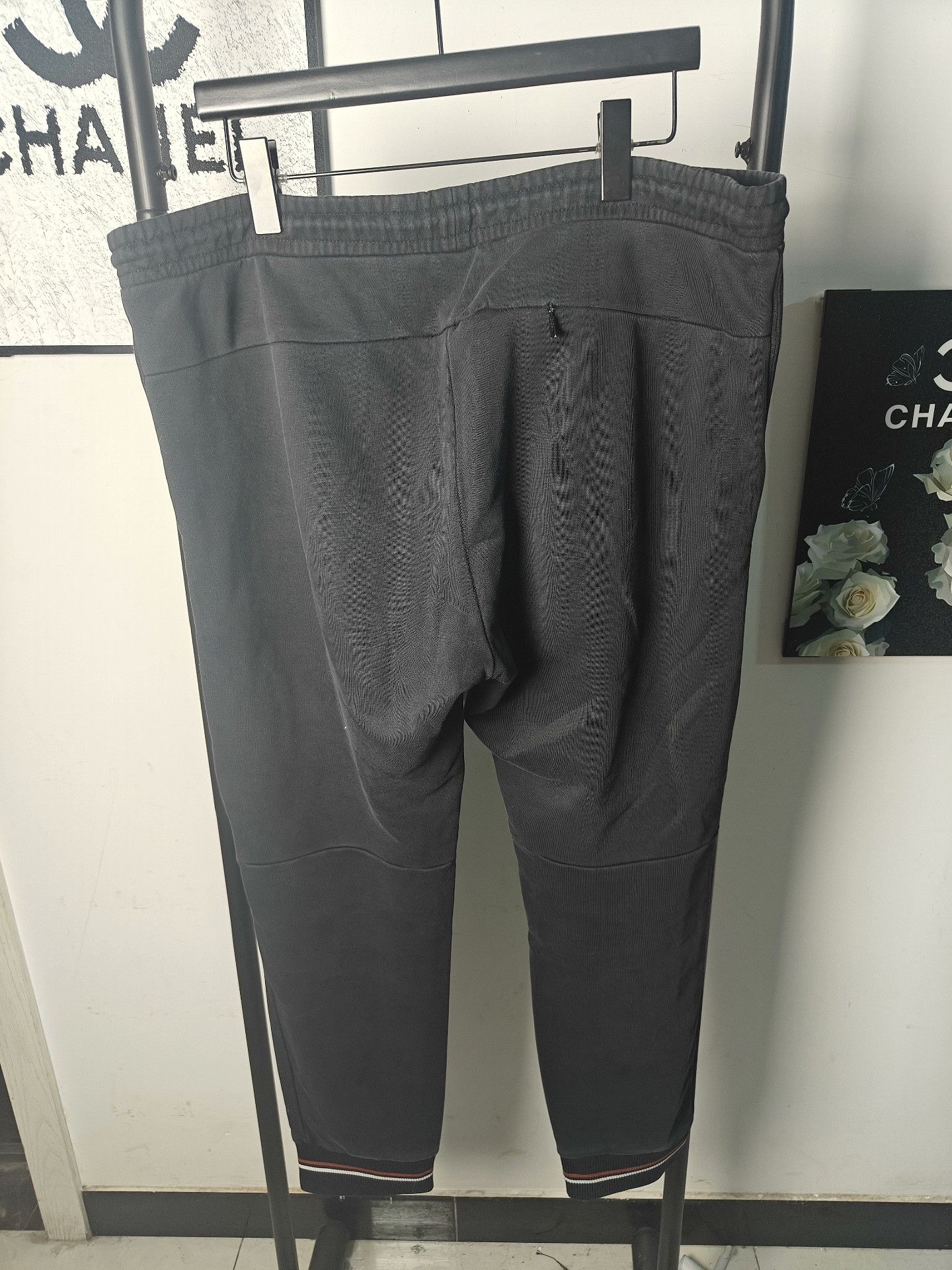 Fendi Fendi Embroidered Graphic White Casual Pants 34 Men Size US 34 / EU 50 - 2 Thumbnail
