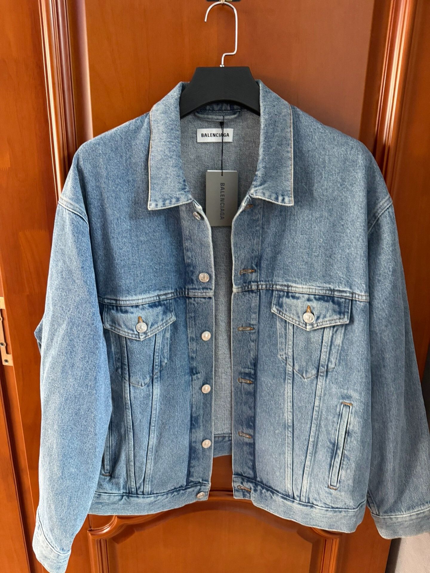 Balenciaga Balenciaga Languages Denim Jacket Size 34 Size XS / US 0-2 / IT 36-38 - 2 Thumbnail